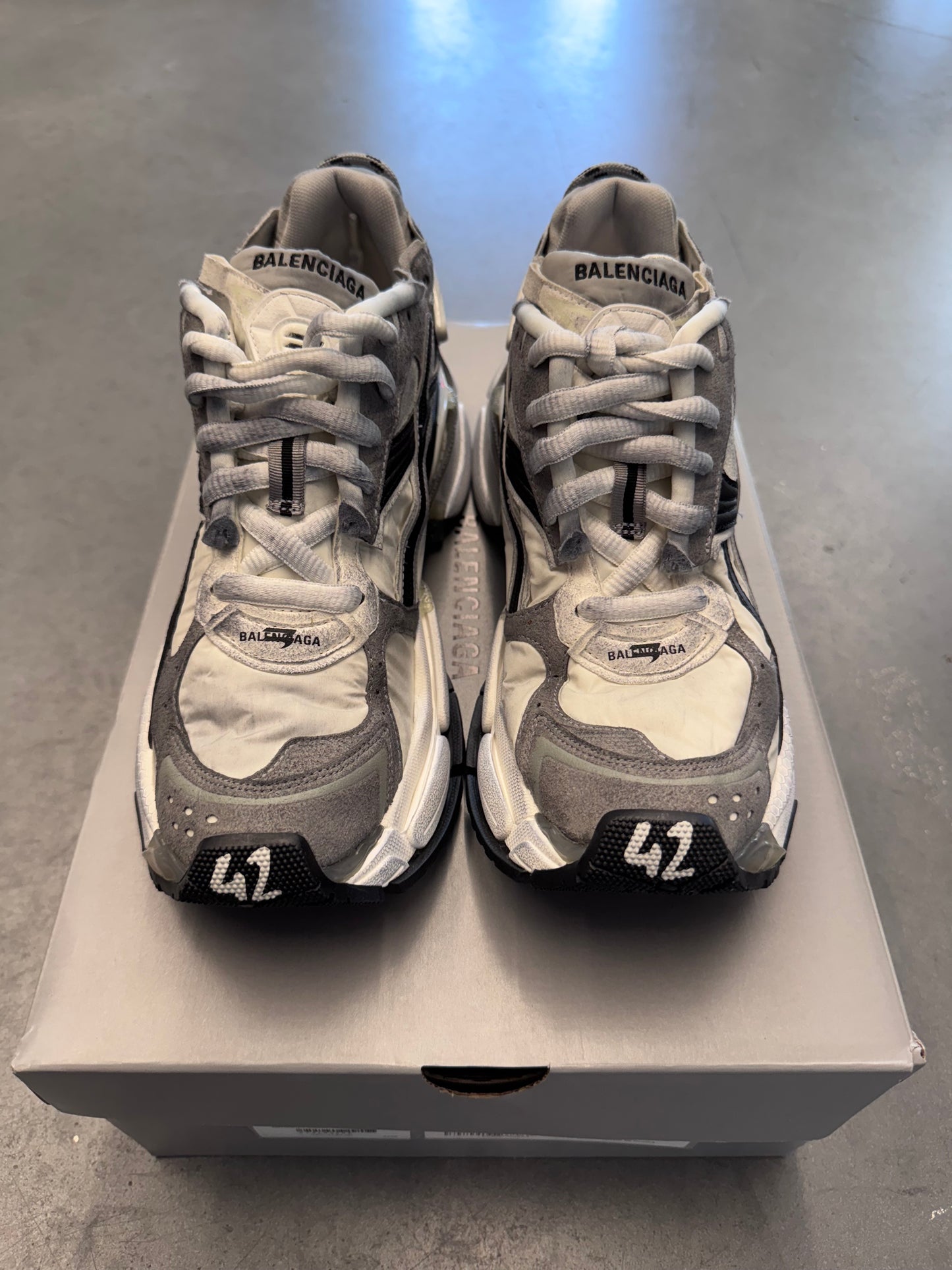 SIZE 42 BALENCIAGA MEN'S RUNNER SNEAKERS NYLON/SUEDE/MESH (NEW WITH BOX)