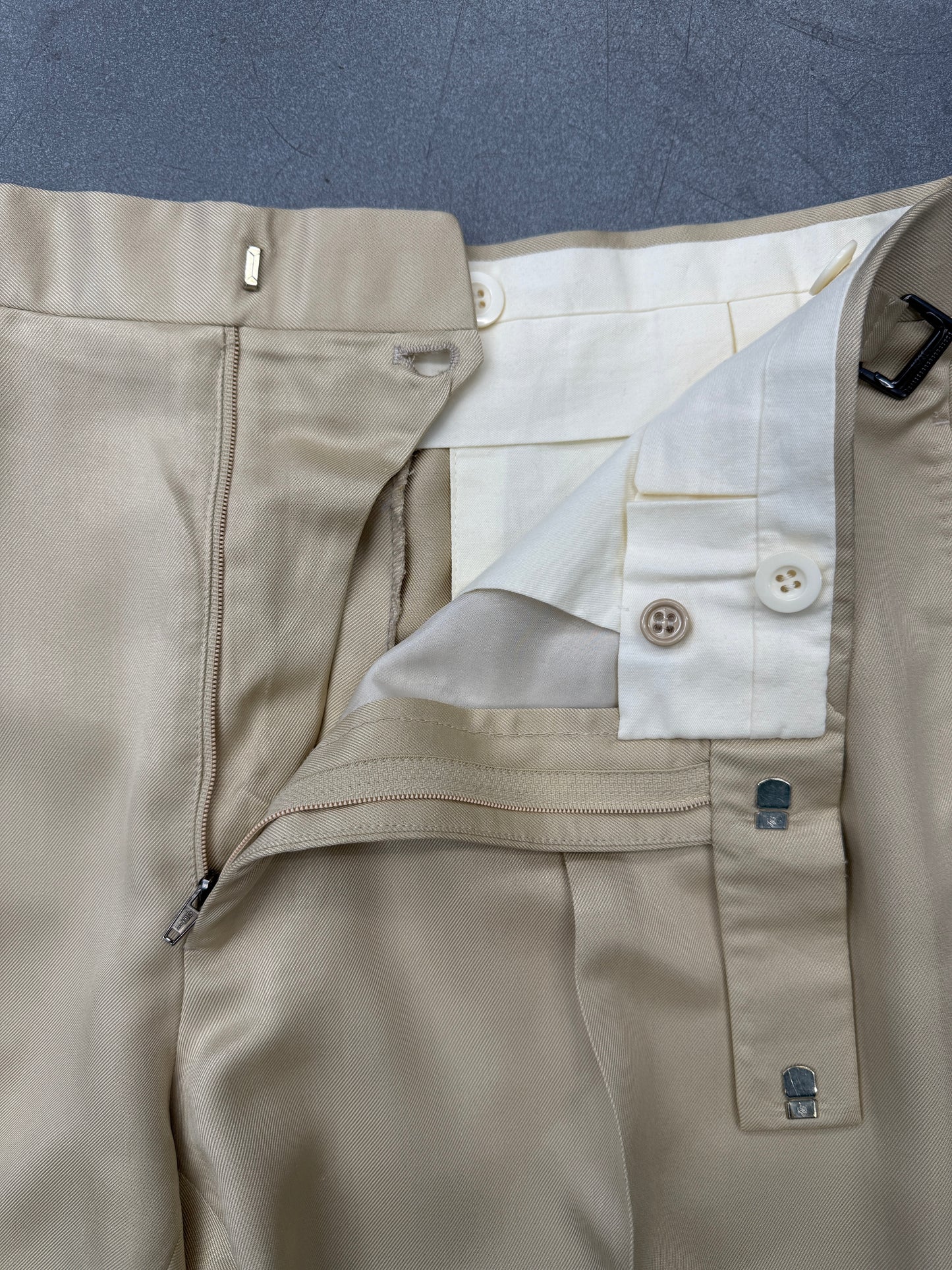 RALPH LAUREN PURPLE LABEL 100% SILK SLACKS - CREAM