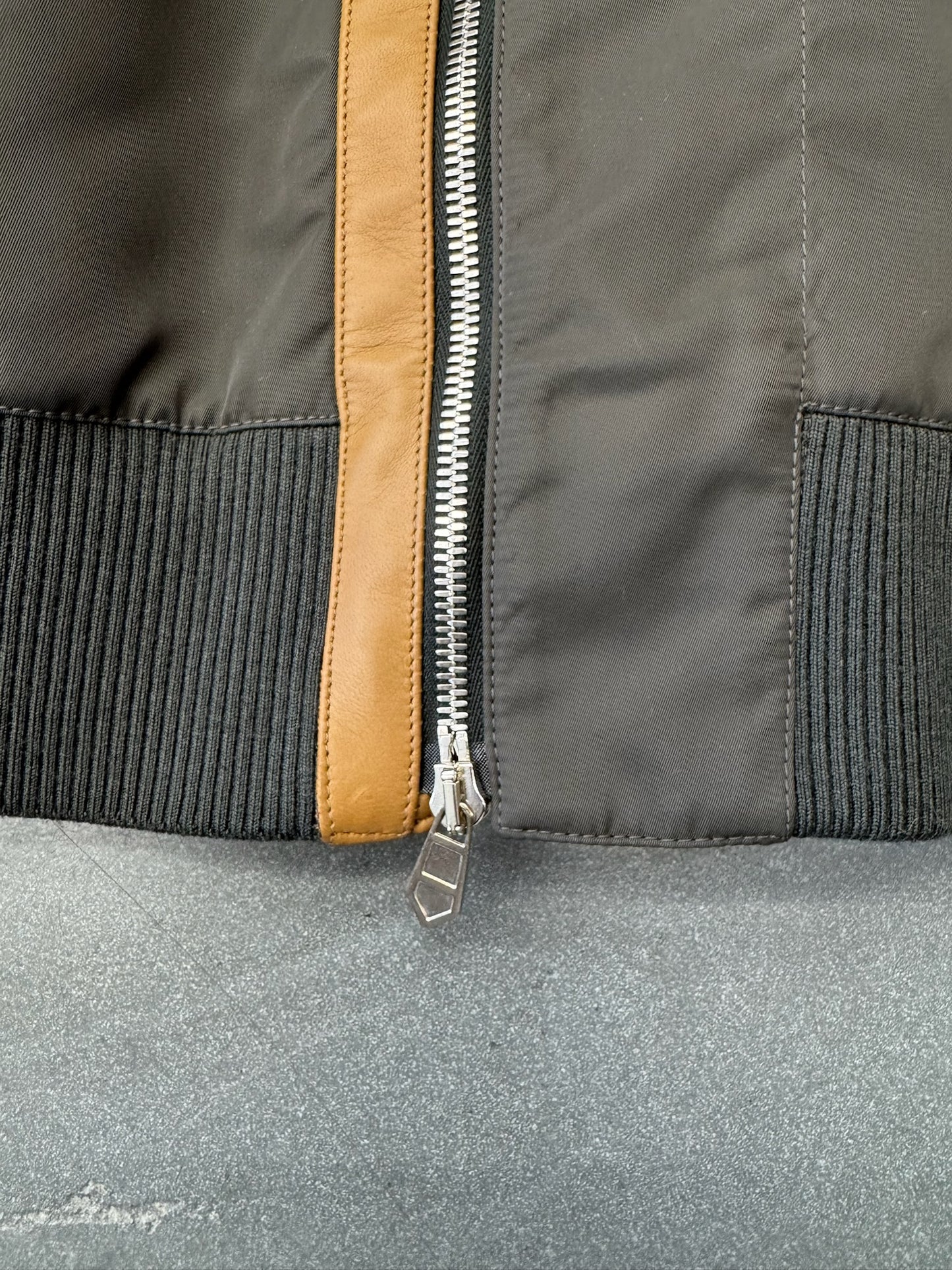 HERMES OFF-CENTER FULL-ZIP JACKET WITH BROWN LEATHER