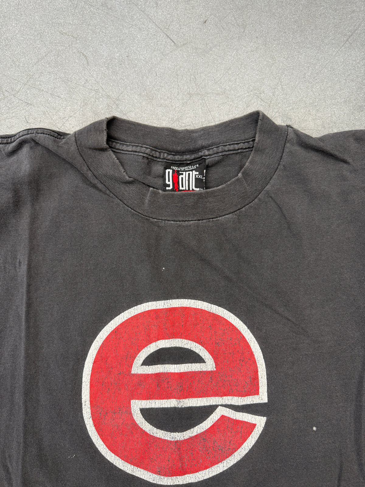 1996 RAGE AGAINST THE MACHINE EVIL EMPIRE CUT-OFF TEE (GIANT TAG)
