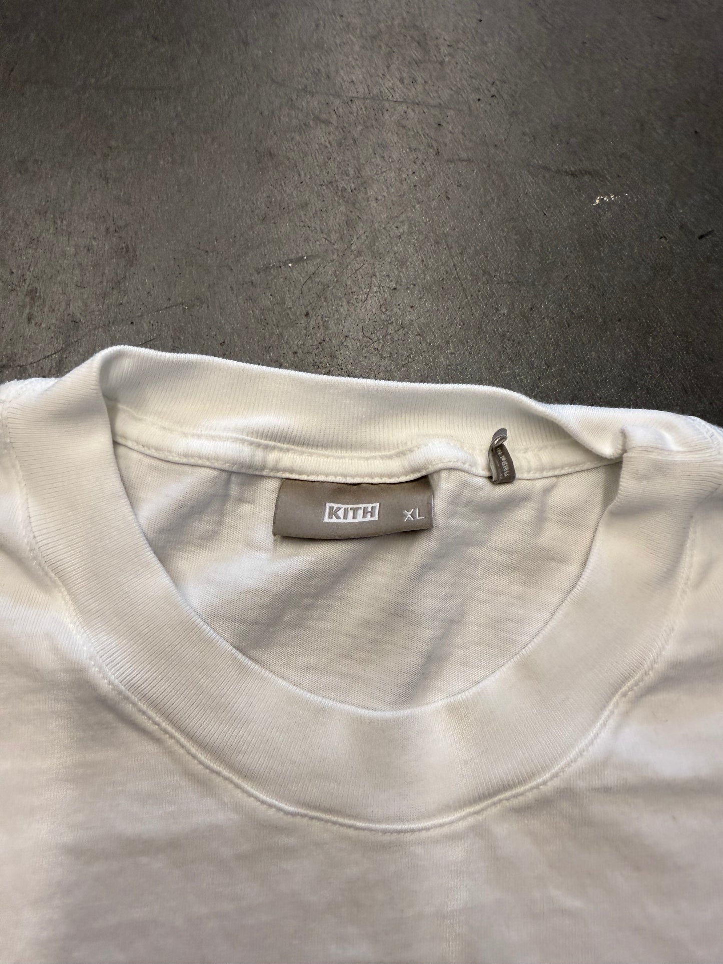 KITH BLEECKER &BROADWAY CHOPPED TEE (XL)