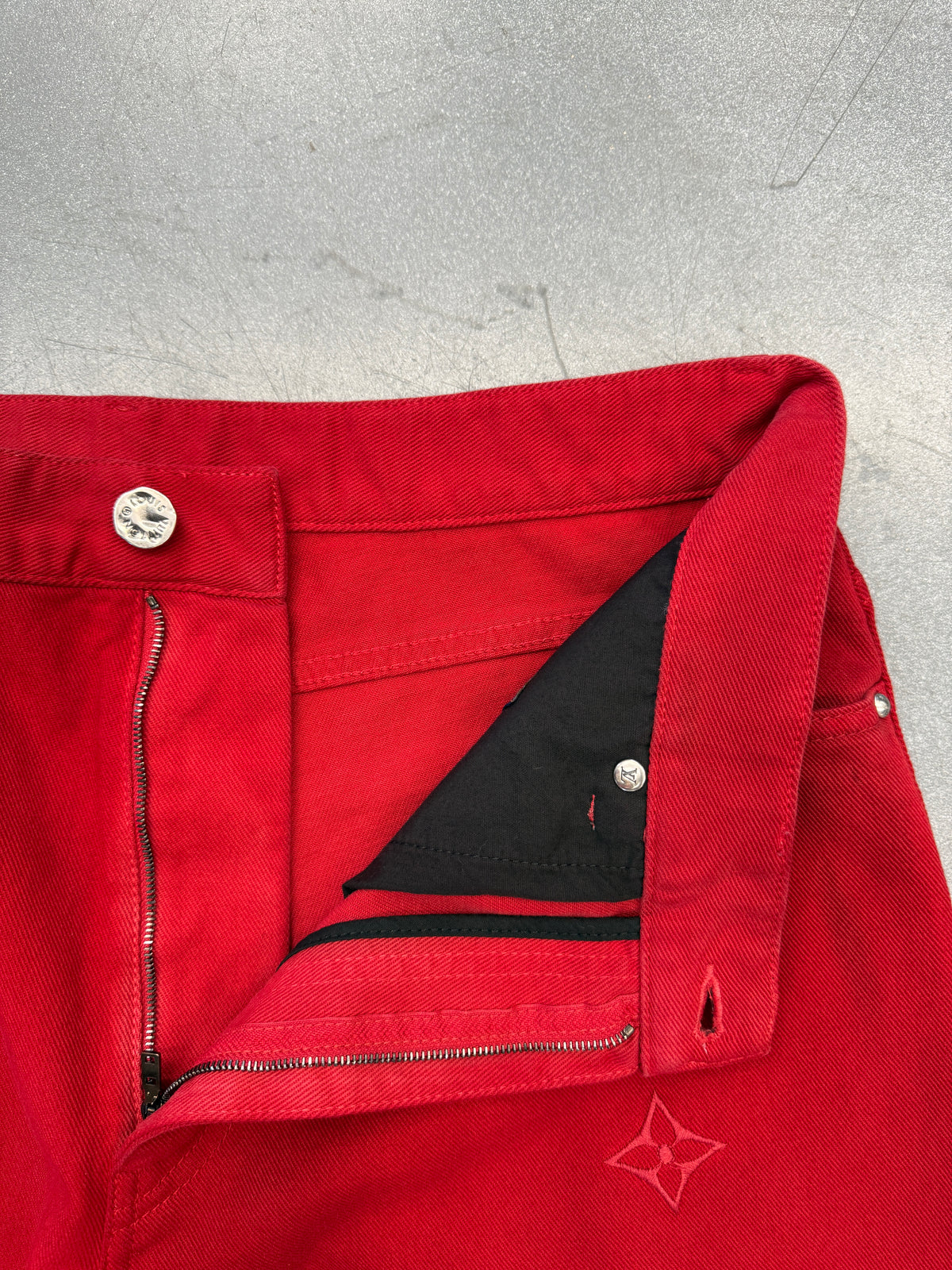 SS22 LOUIS VUITTON EMBOSSED GRADIENT DENIM JEANS