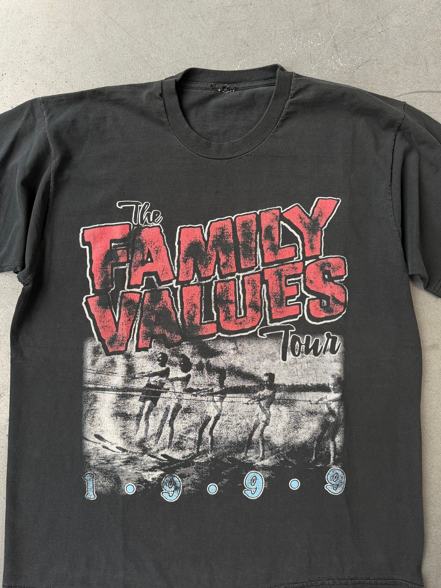 1999 FAMILY VALUES TOUR DMX/METHODMAN TEE (PULLED TAG)