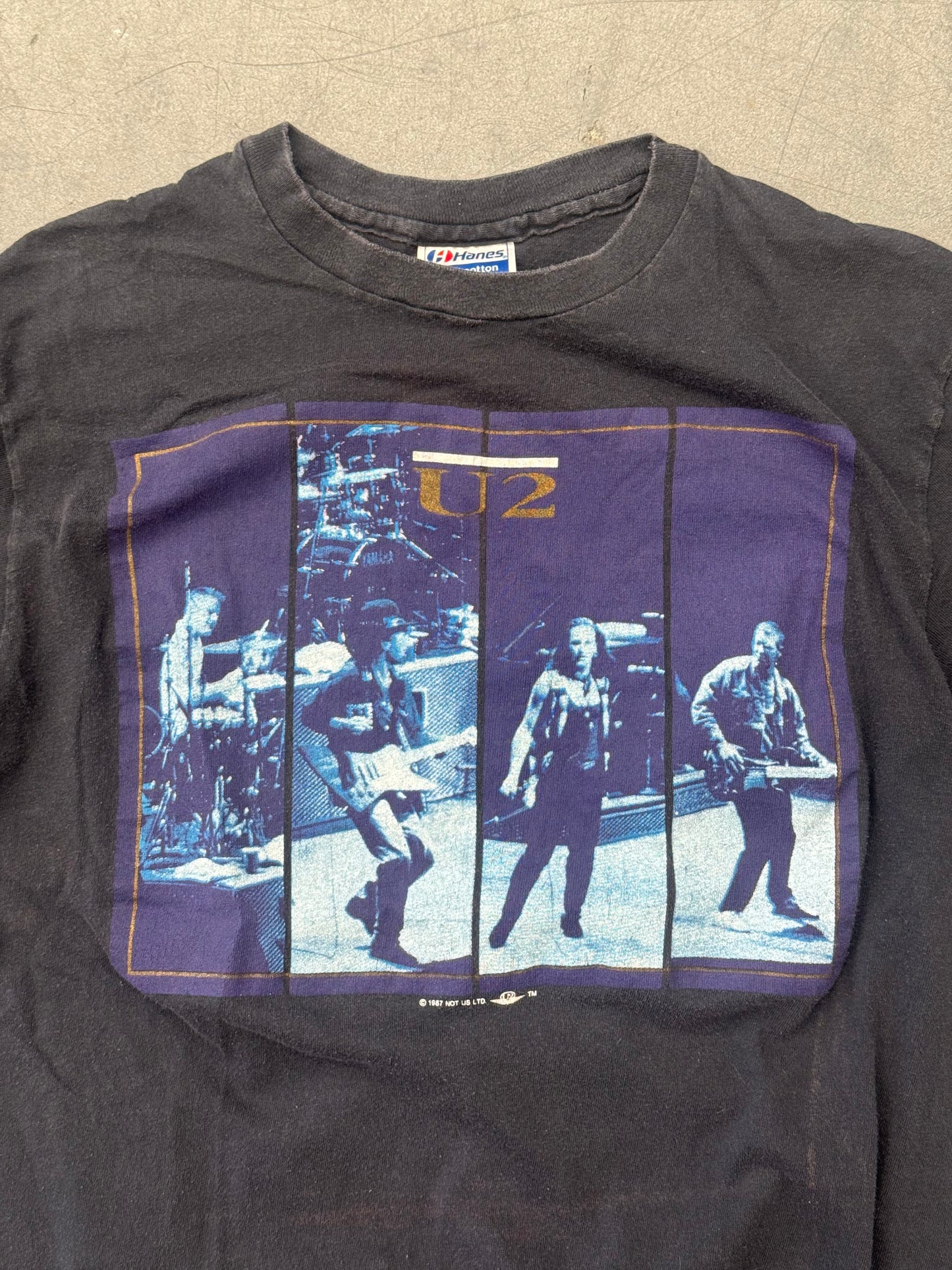 1987 U2 THE JOSHUA TREE FALL TOUR ON STAGE TOUR TEE (HANES TAG)
