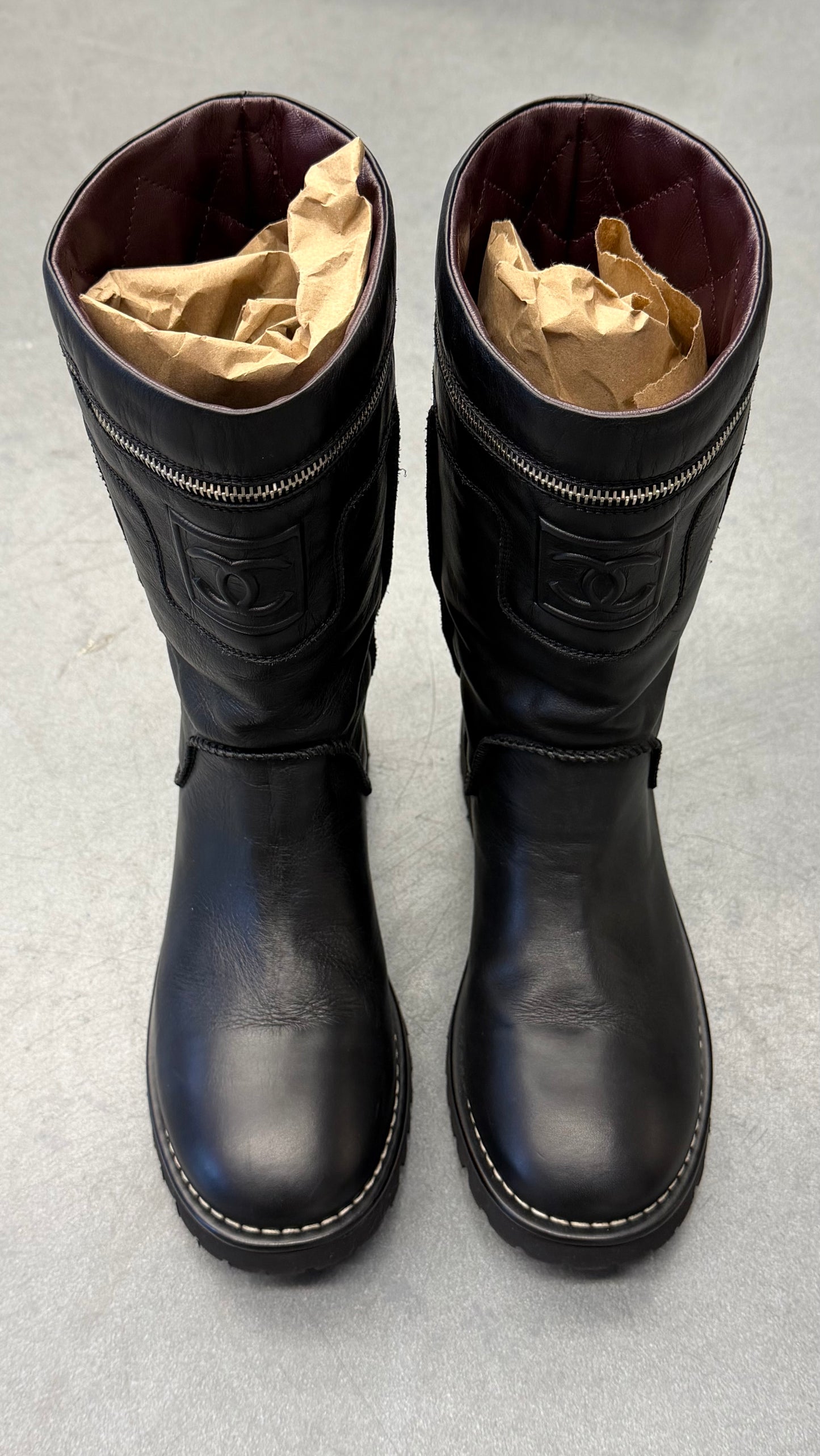 2010 SIZE 40 CHANEL BLACK LEATHER MOTO BOOTS (PRE-OWNED WITH BOX)
