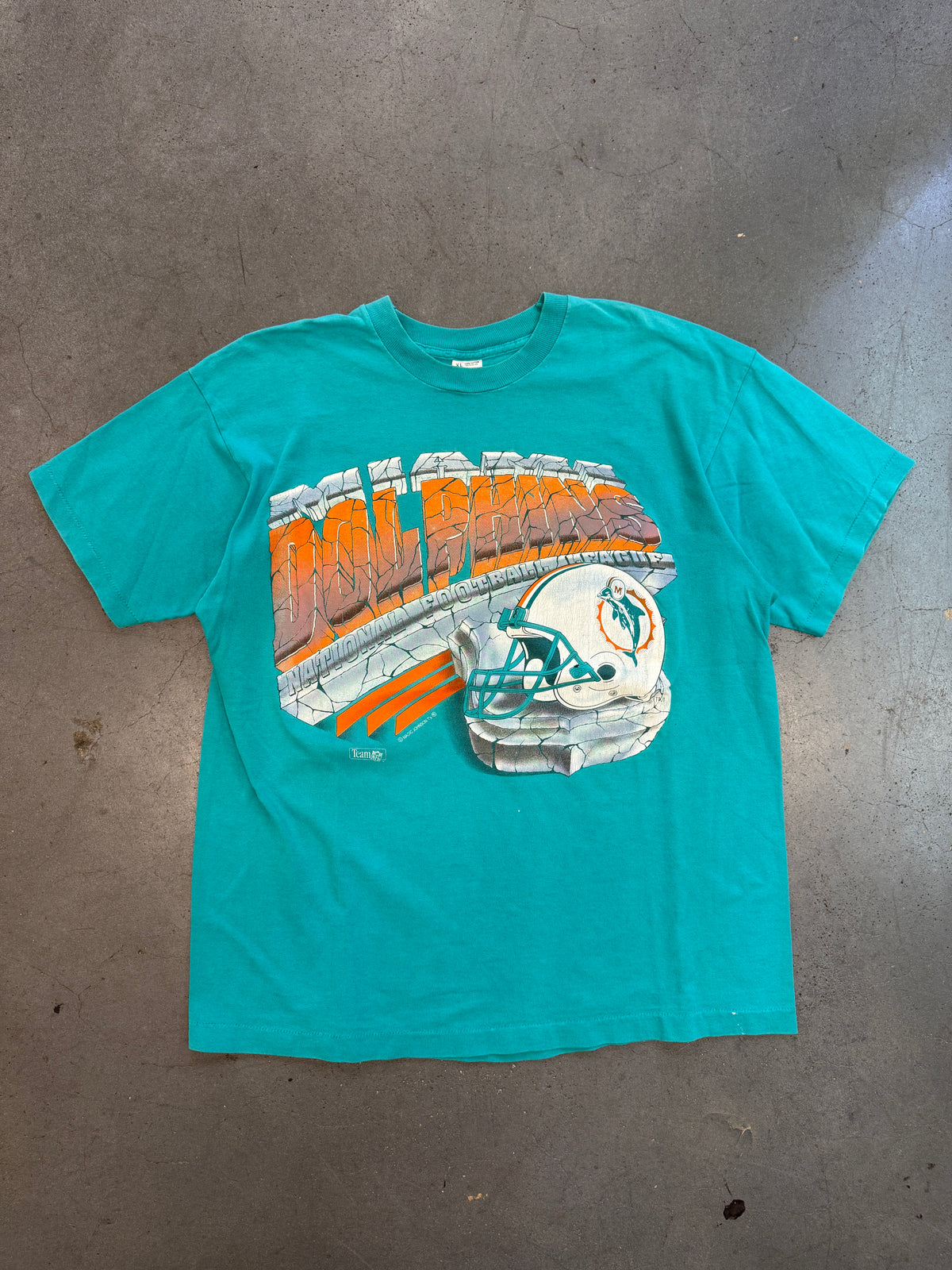90'S MIAMI DOLPHINS NATIONAL FOOTBALL LEAGUE TEAM NFL MAGIC JOHNSON T'S TEE (FOTL TAG)