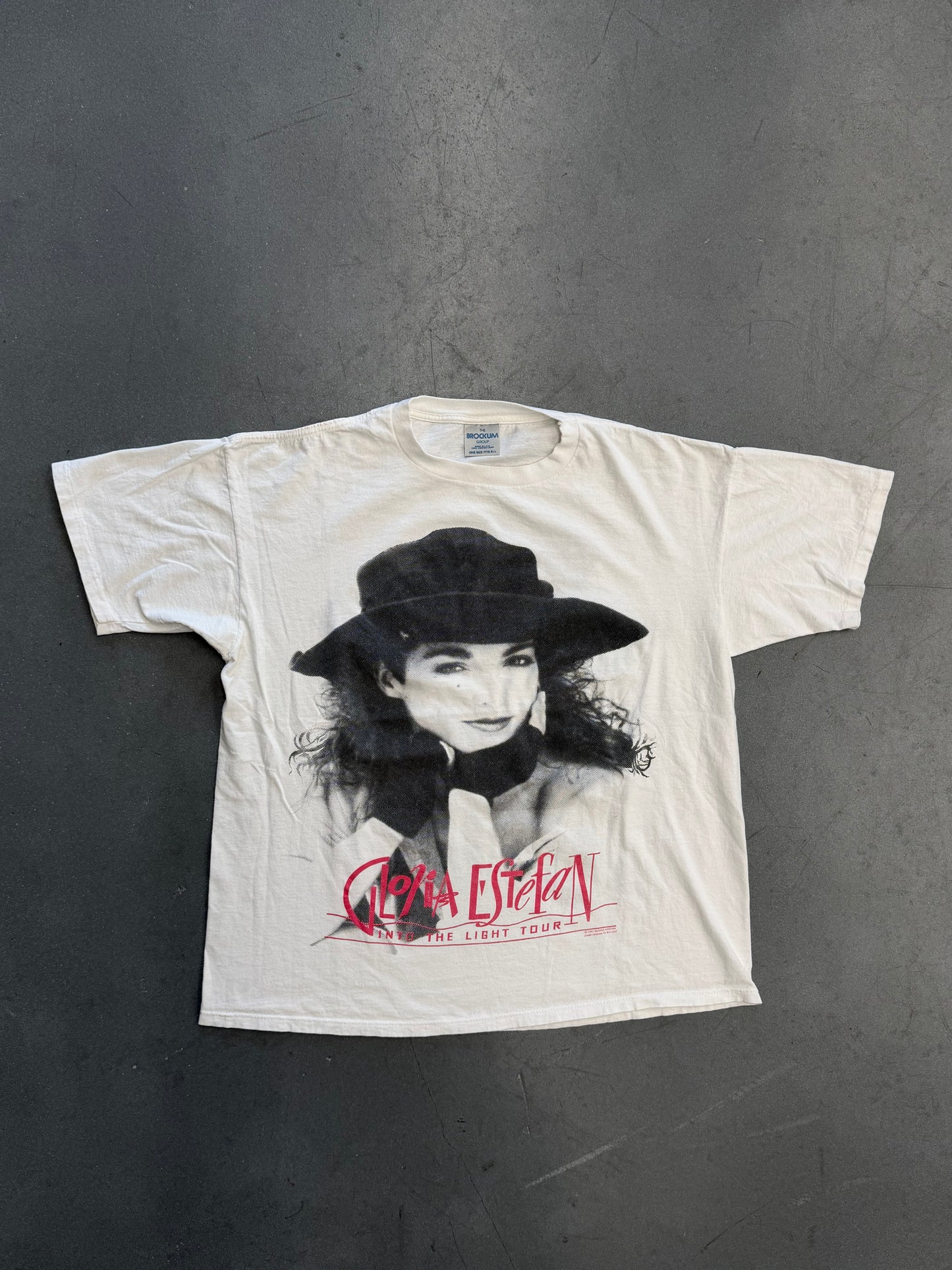 1991 GLORIA ESTEFAN INTO THE LIGHT TOUR TEE (BROCKUM TAG)