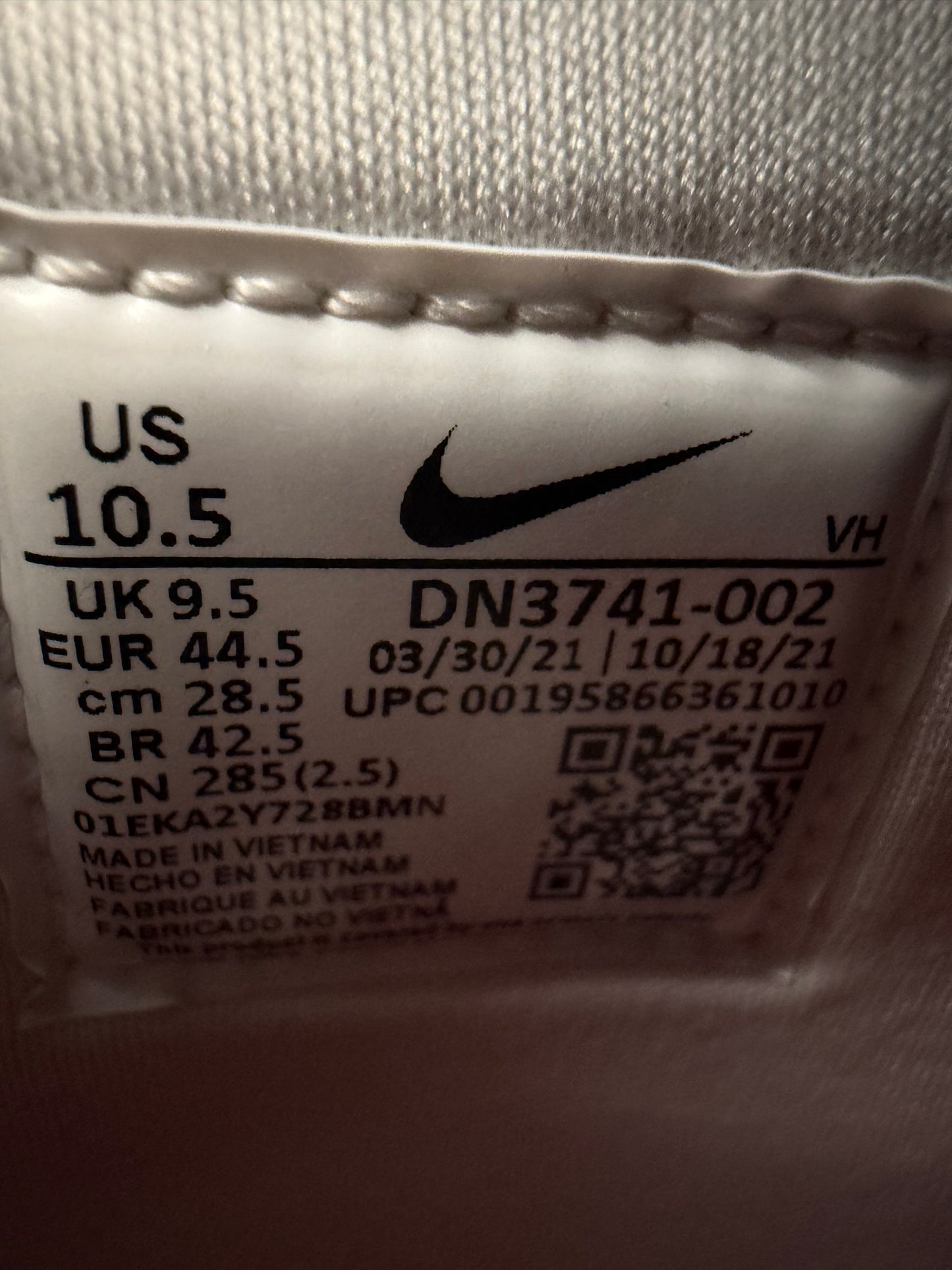 2022 SIZE 10.5 NIKE SB DUNK HIGH SUPREME BY ANY MEANS - BLACK