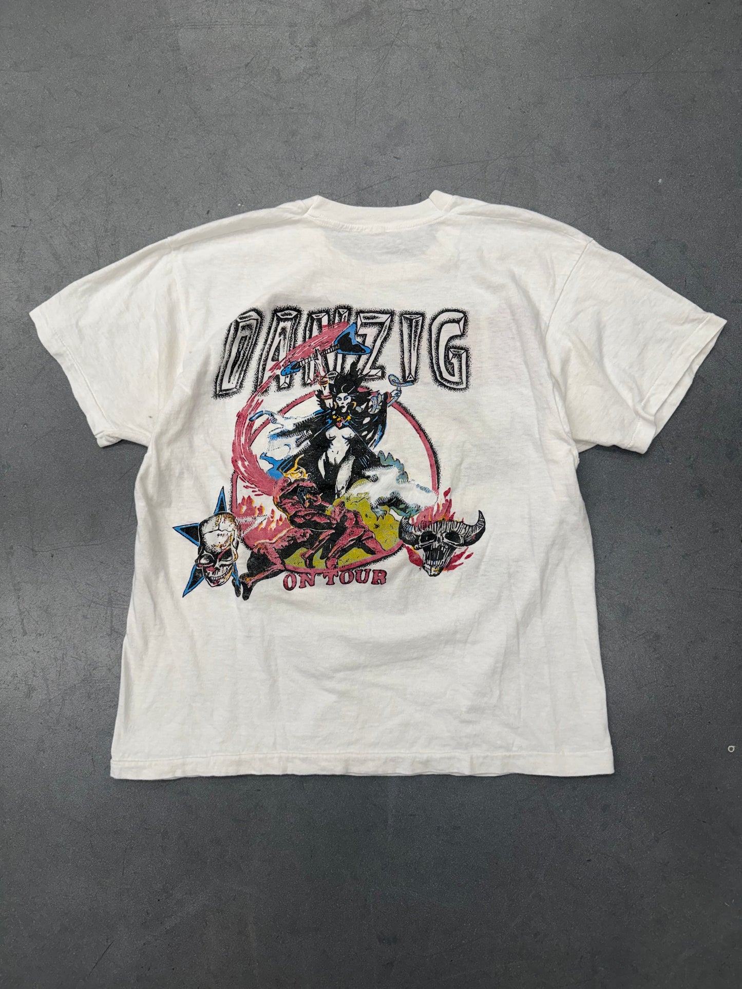 90S BOOTLEG DANZIG IN CONCERT "ON TOUR" SKULL TEE (CUT TAG)