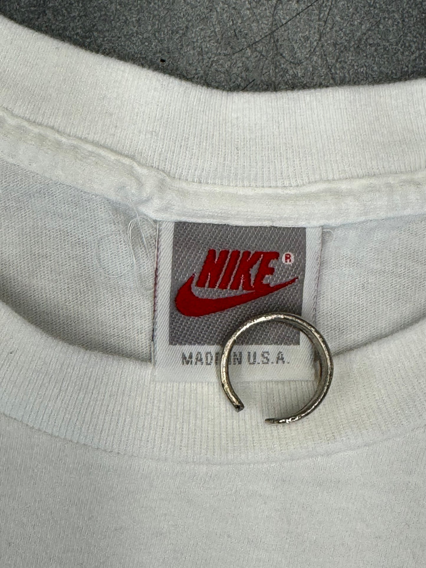90S NIKE MICHAEL JORDAN HOOP HEROES BY MARK RYDEN TEE (NIKE RED SWOOSH TAG)