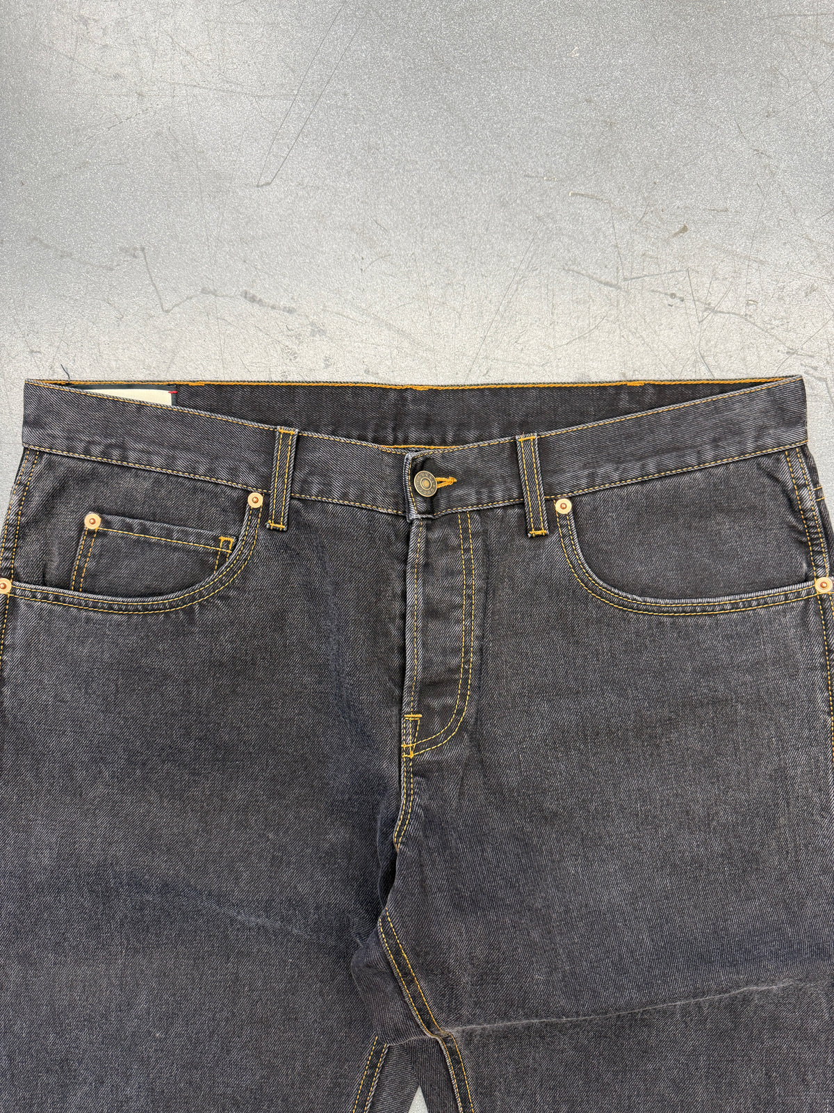GUCCI MENS BLACK DENIM JEANS EMBROIDERED MOTIFS SIZE 40