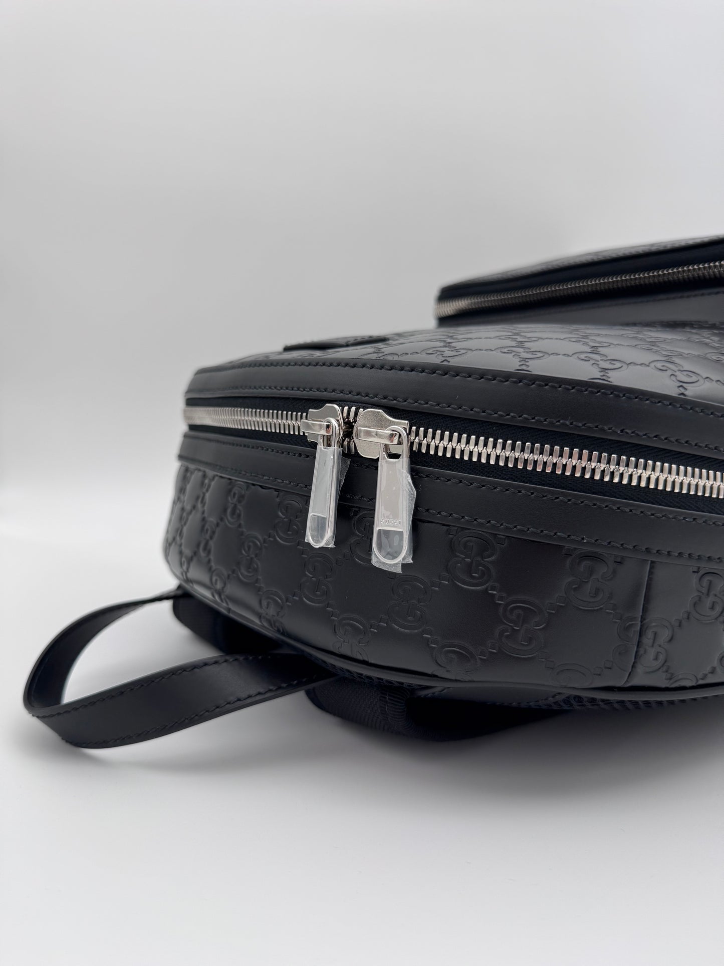 GUCCI SIGNATURE LEATHER BACKPACK