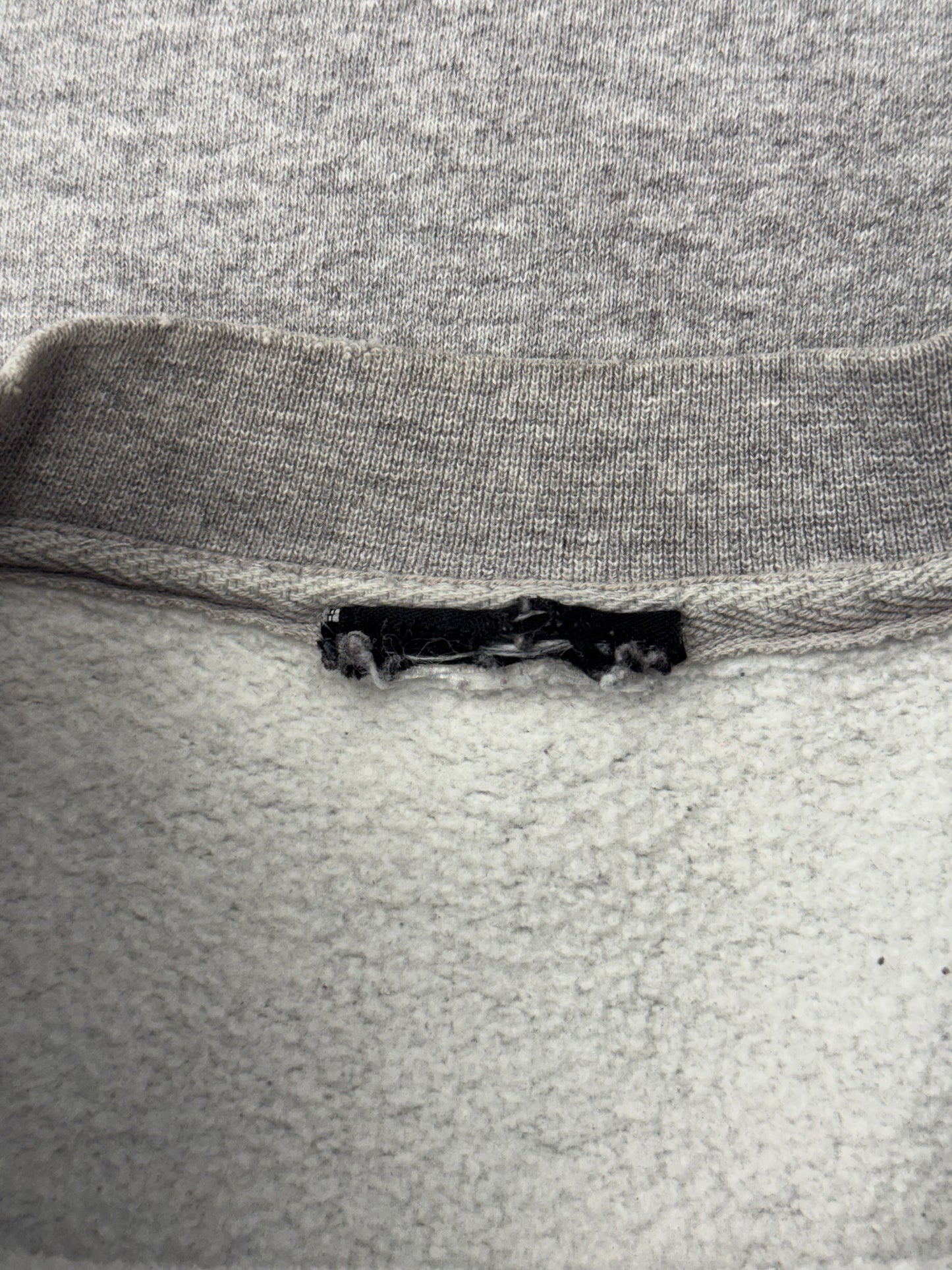 2005 HARLEY-DAVIDSON NORTH HAMPOTON, NH WINGED SKULL "FEEL THE THUNDER" CREWNECK (CUT TAG)