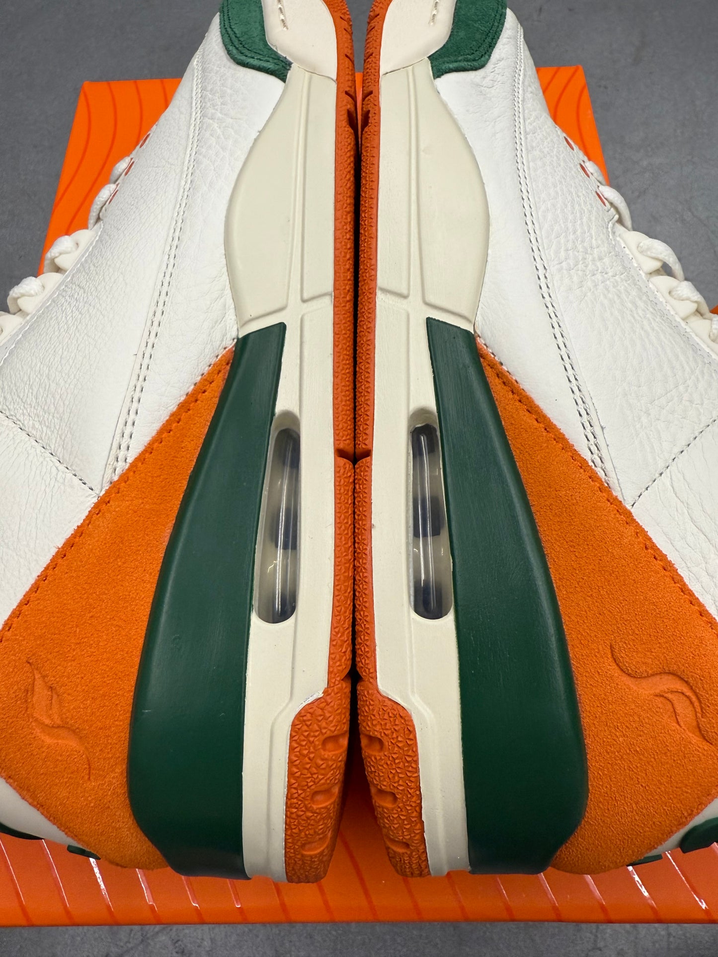 2025 SIZE 10 JORDAN 3 RETRO SP SOLEFLY MIAMI ART BASEL EXCLUSIVE (NEW WITH BOX)