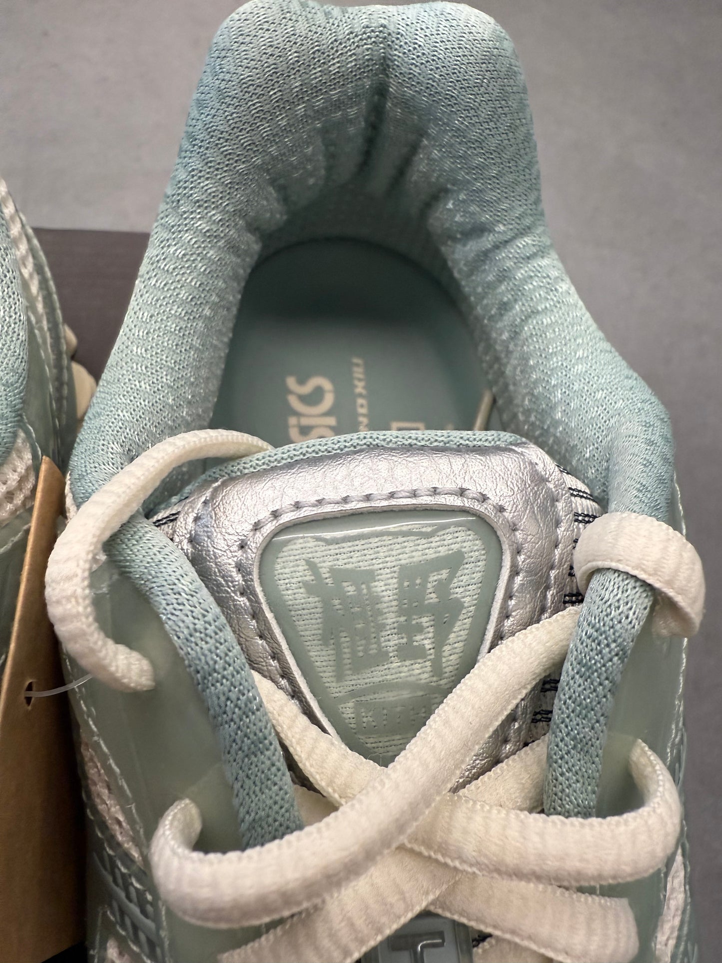 2024 SIZE 8 ASICS GEL-KAYANO 12.1 KITH CREAM SAGE (NWT)