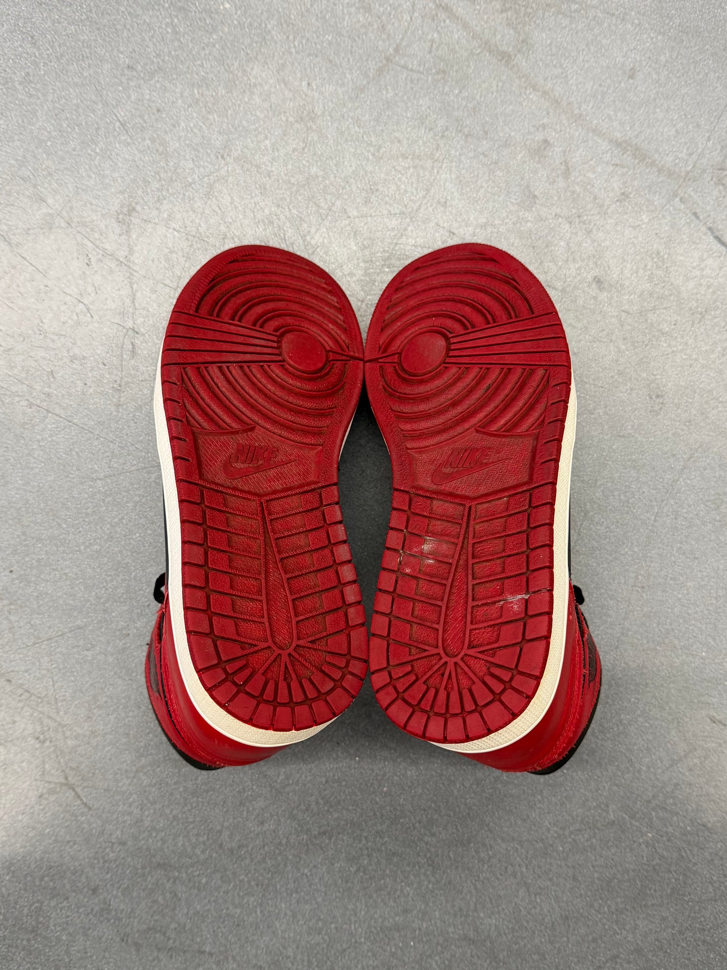 2016 JORDAN 1 HIGH BANNED (W/O BOX)