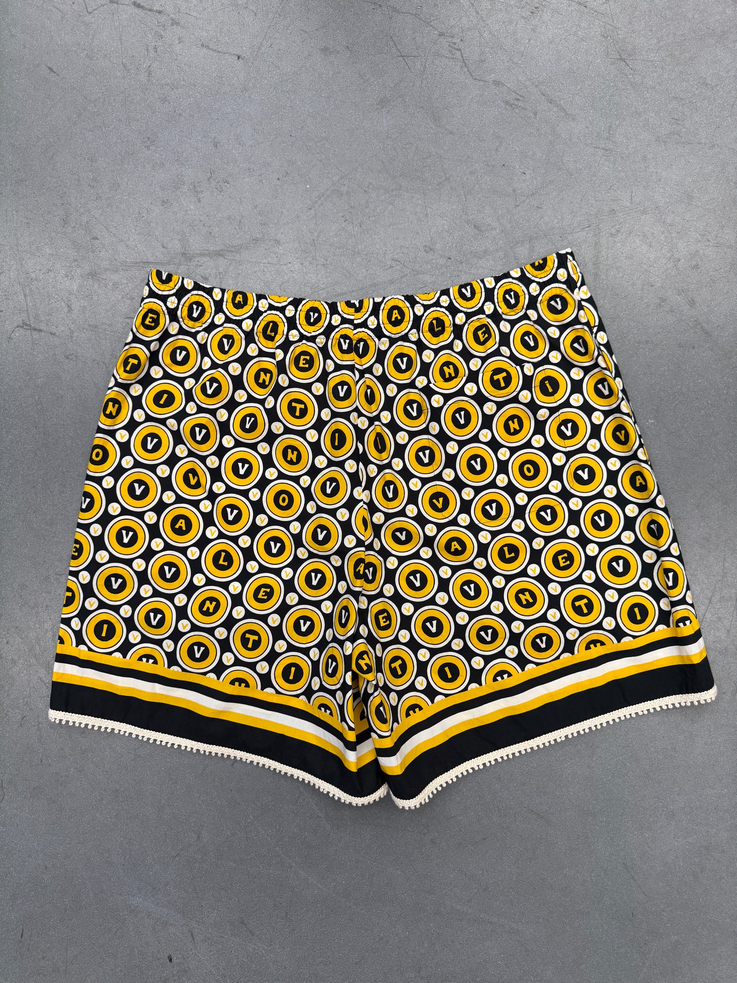 VALENTINO GARAVANI BULLES ROYALES PRINT BERMUDA SHORTS
