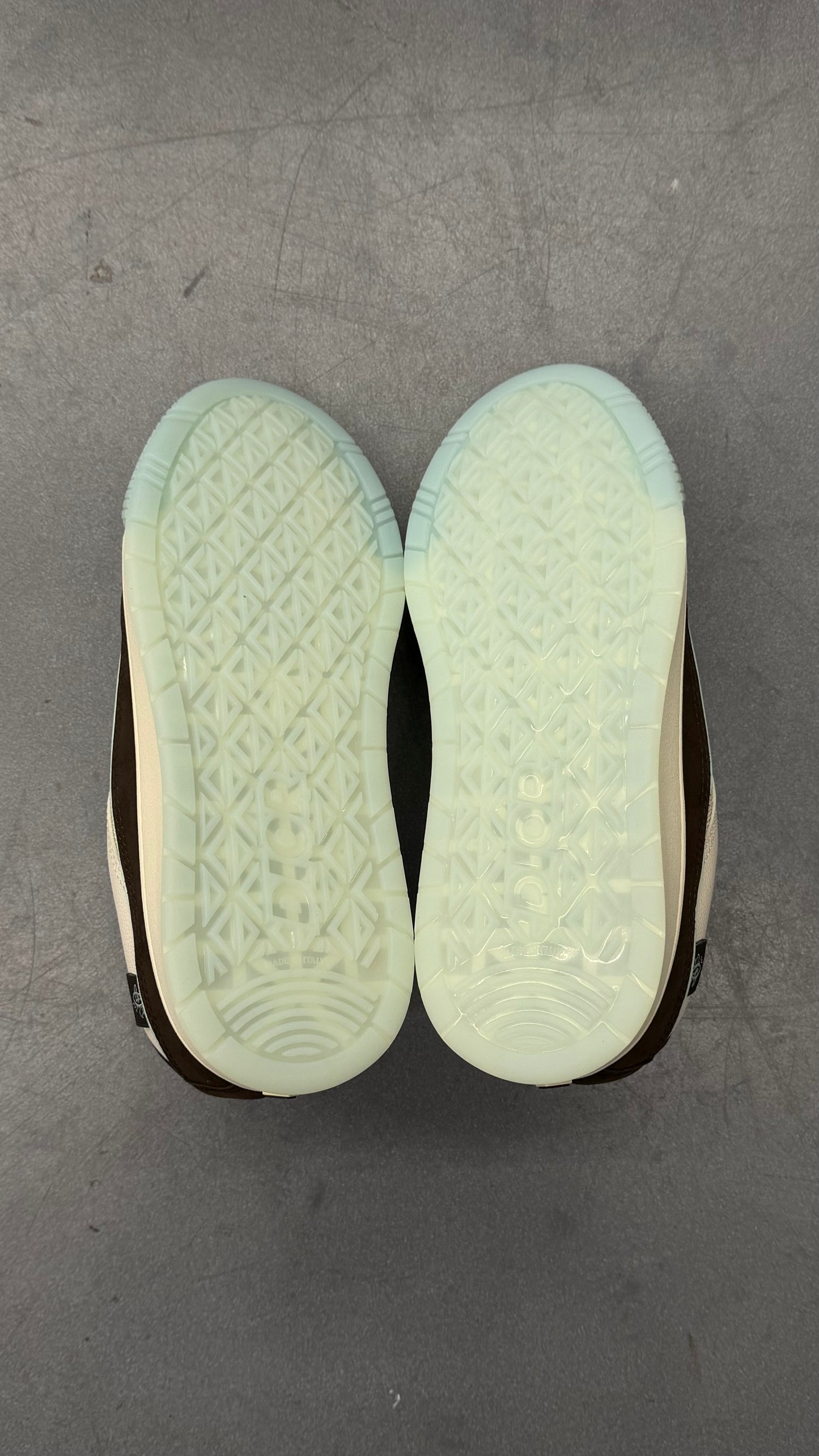 2022 DIOR B713 CACTUS JACK - CREAM MOCHA