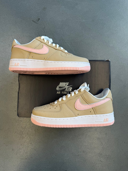 2024 SIZE 5.5 NIKE AIR FORCE 1 LOW LINEN (NEW WITH BOX)