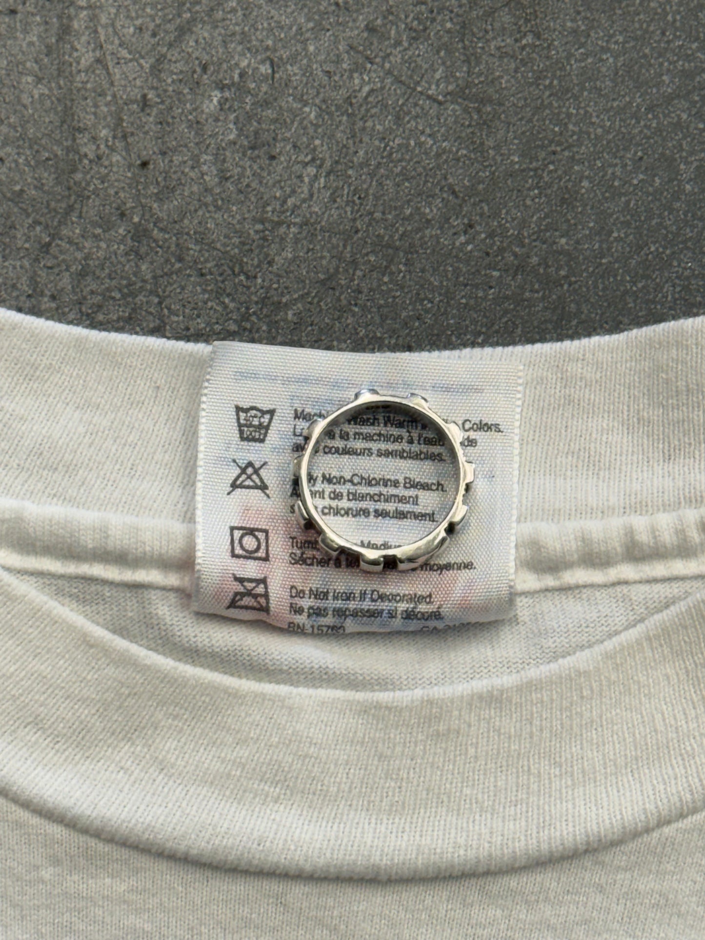 1994 SUPERMAN AND DOOMSDAY GRAFFITI TEE (HANES HEAVYWEIGHT TAG)
