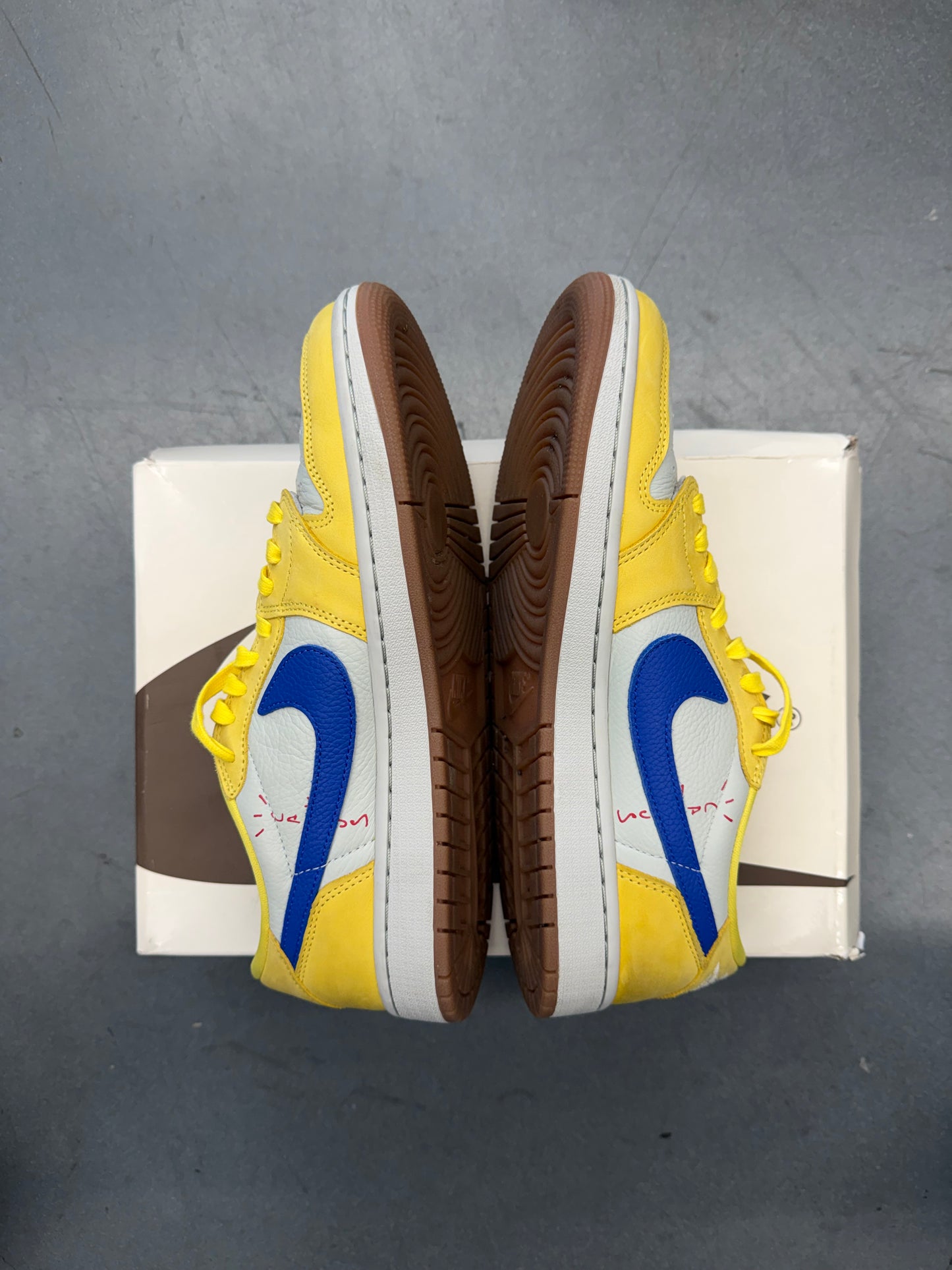 2024 SIZE 10.5W JORDAN 1 RETRO LOW OG SP TRAVIS SCOTT CANARY (PRE-OWNED WITH BOX)