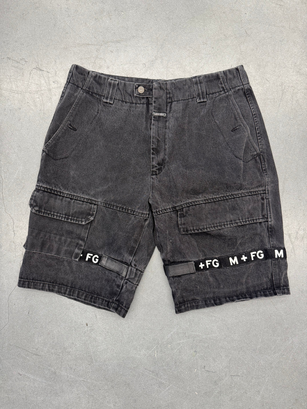 Y2K MARITHE FRANCOIS GIRBAUD SHUTTLE STRAP SHORTS - BLACK/BLACK