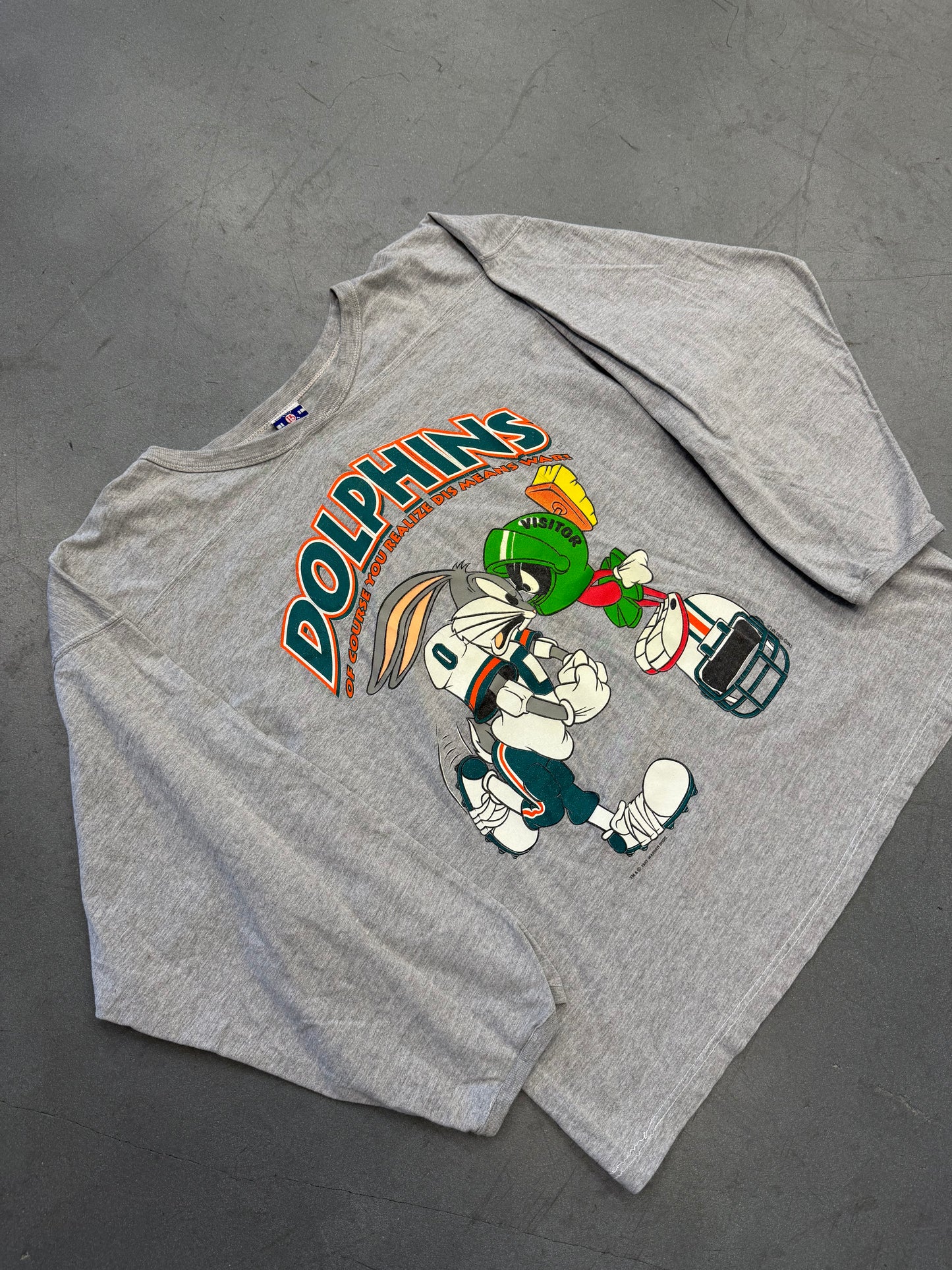 1993 MIAMI DOLPHINS LOONEY TUNES DIS MEANS WAR LS TEE (PRO SPIRIT TAG)