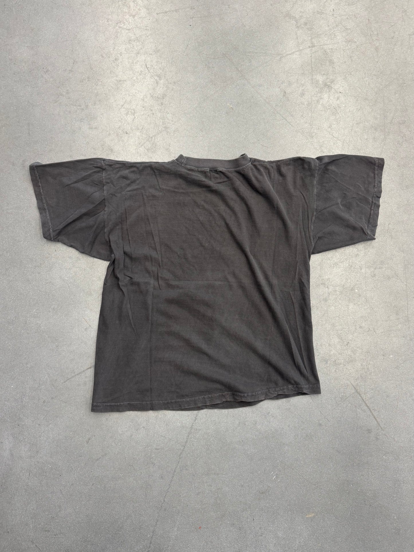 1992 THE UNDERTAKER WWF TEE (FADED TAG)