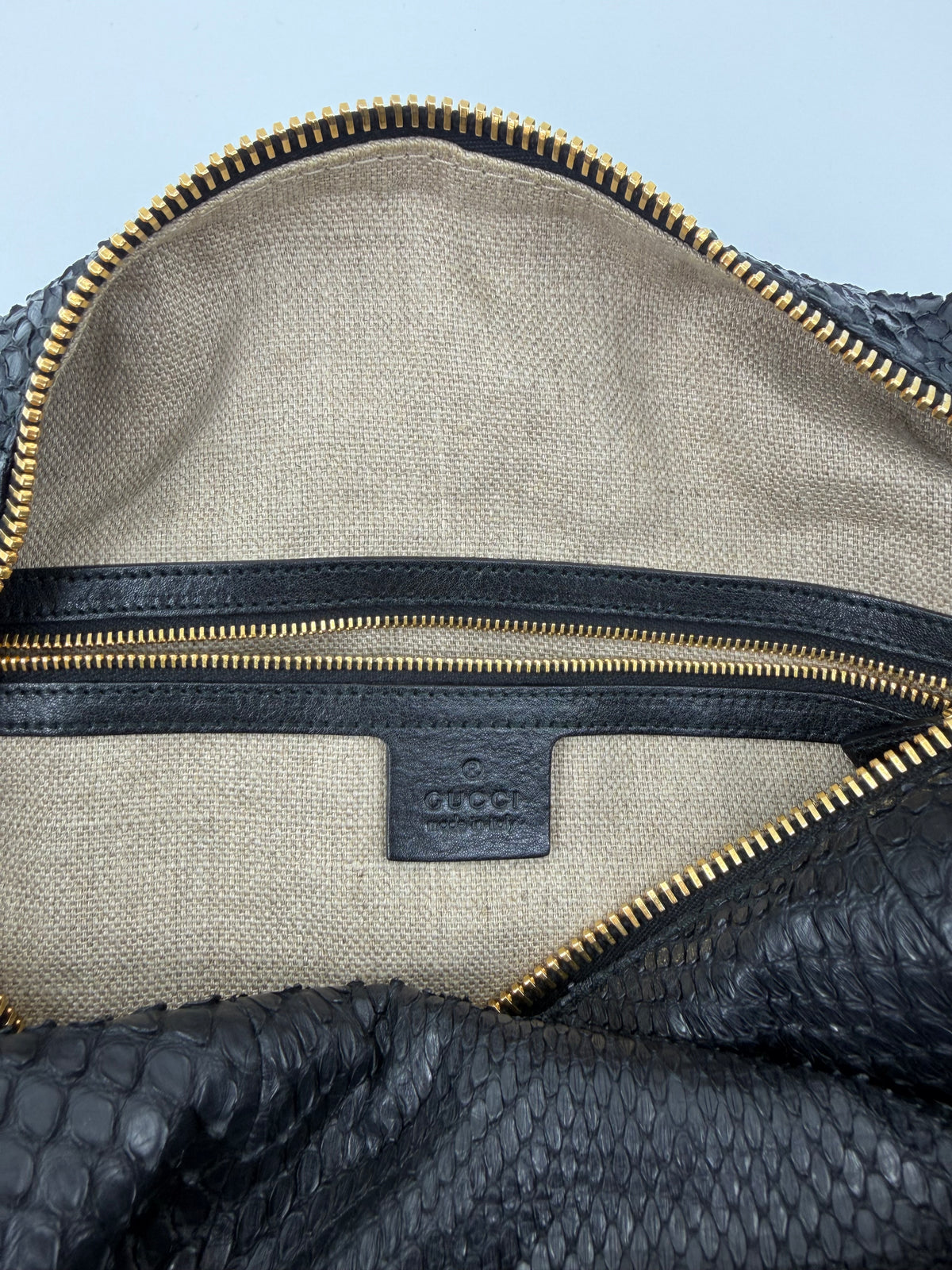 SS09 GUCCI DARWIN LARGE CONVERTIBLE BACKPACK CARRYALL - BLACK GENUINE PYTHON