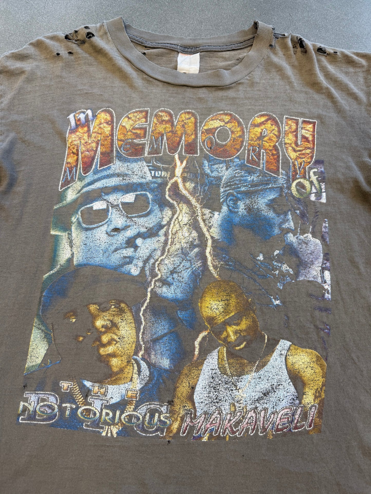 90'S IN MEMORY OF THE NOTORIOUS BIG MAKAVELI PLEASE STOP THE VIOLENCE RAP TEE (FADED TAG)