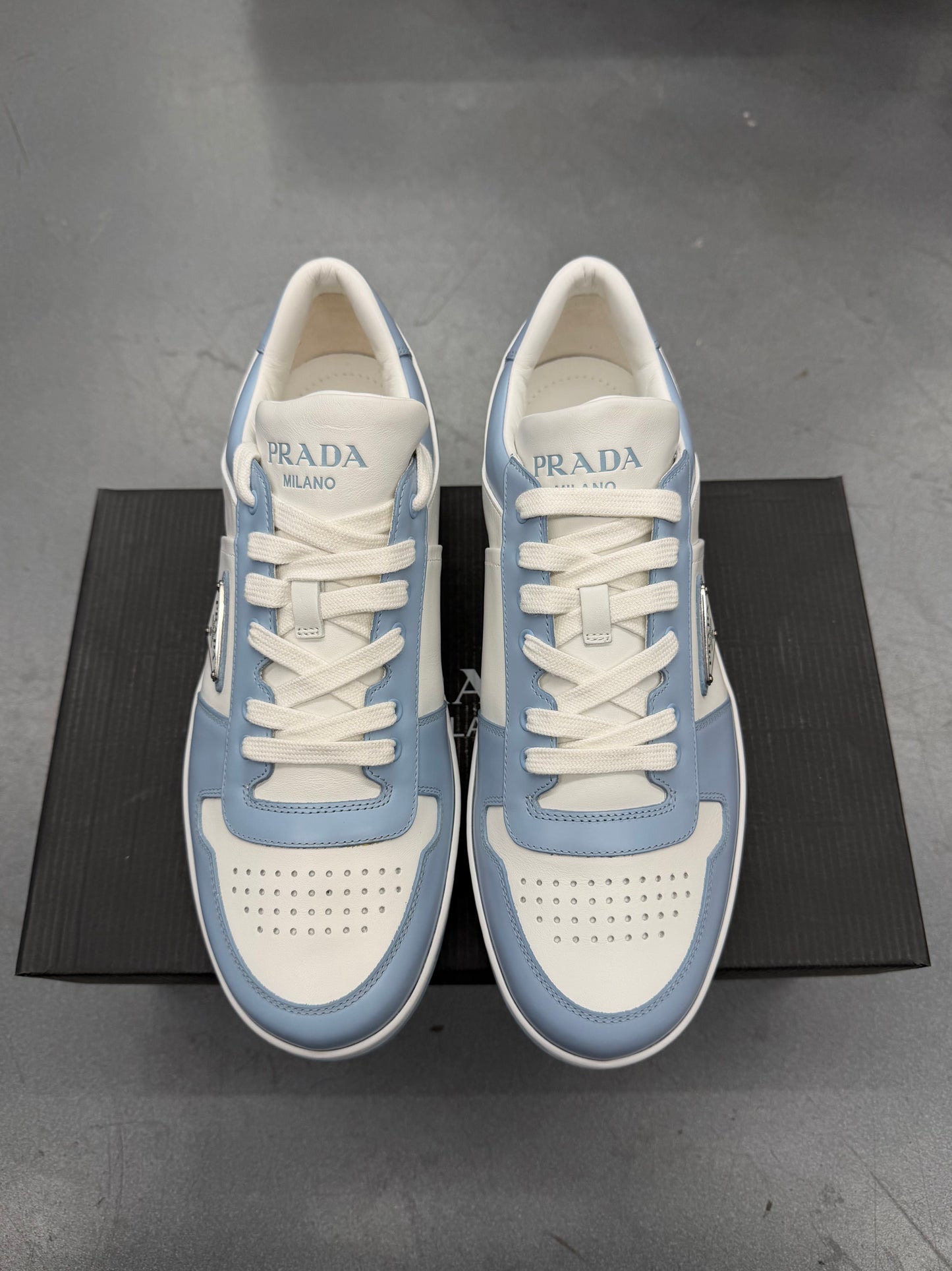 PRADA SIZE 9.5 DOWNTOWN LEATHER SNEAKER - LIGHT BLUE (W/BOX)