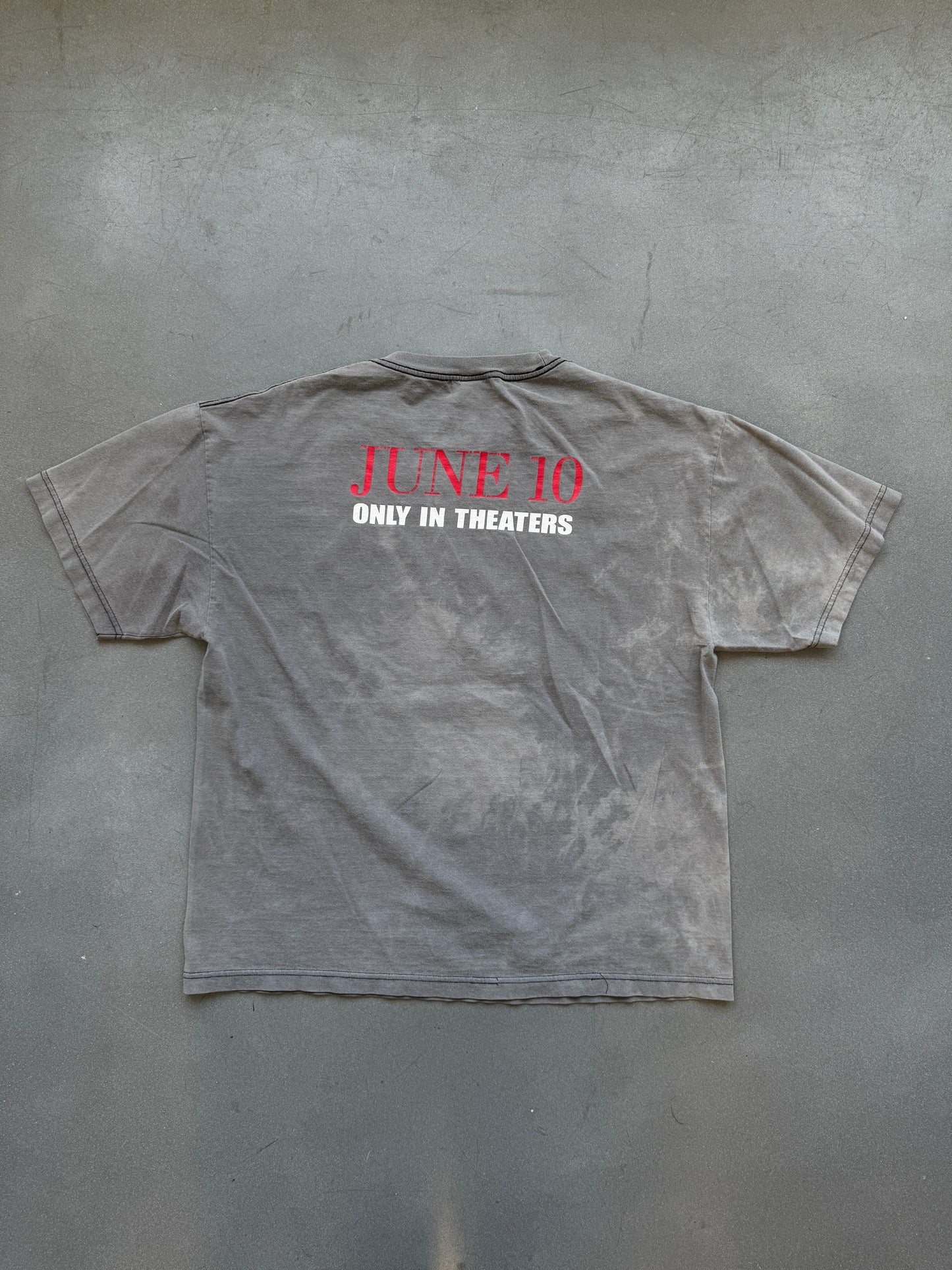 2005 MR. & MRS. SMITH MOVIE PROMO TEE (MR. & MRS. SMITH TAG)