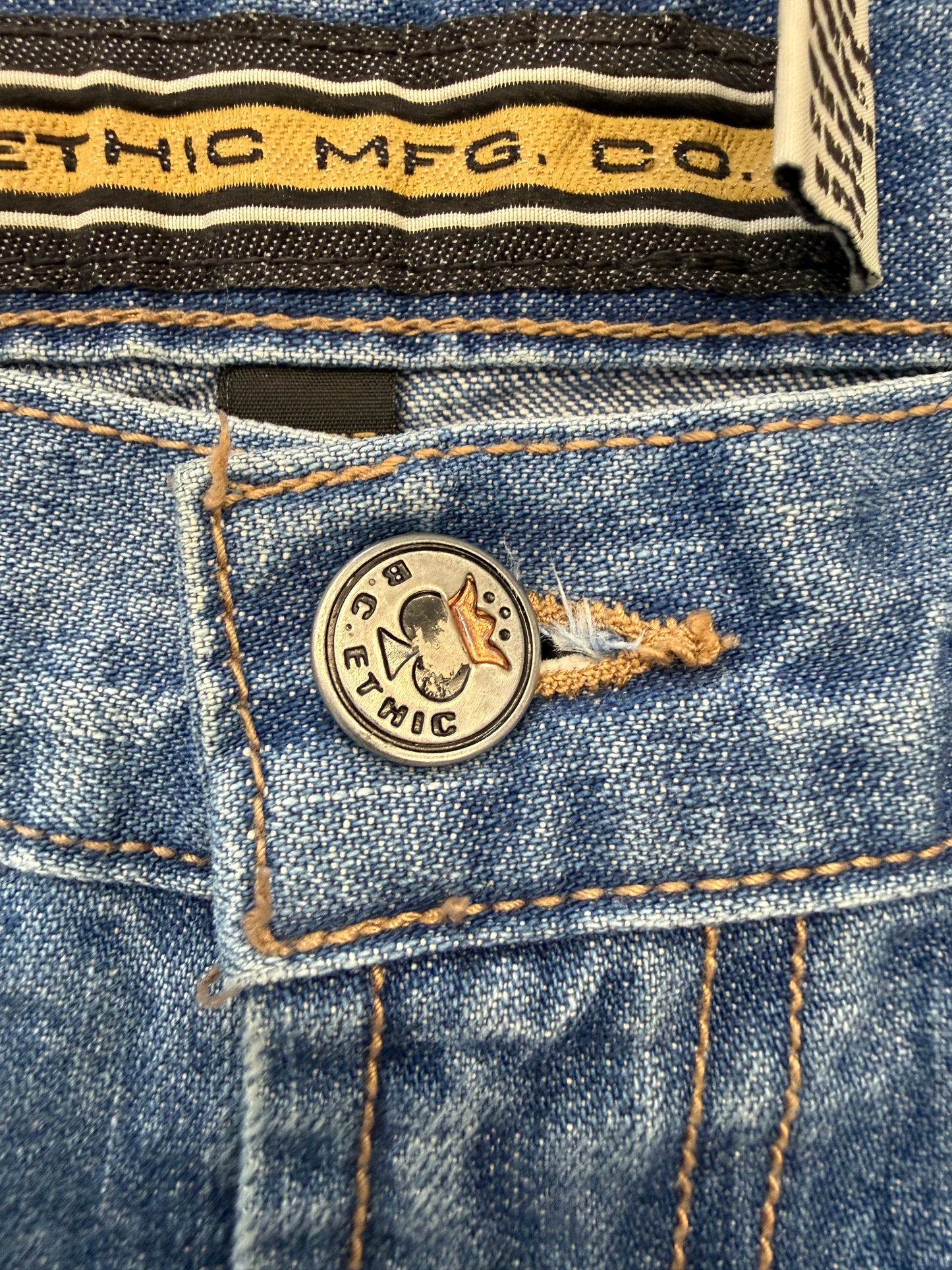 BC ETHIC PIPELINE JEANS