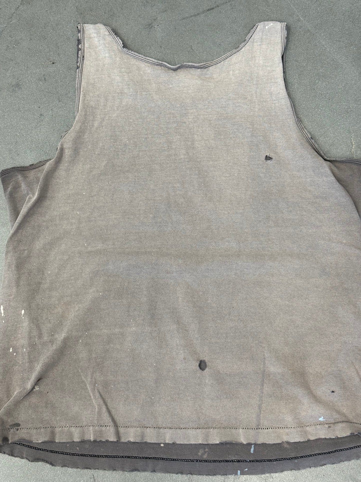 90S MT. RUSHMORE BLACK HILLS S.D. FADED AND DISTRESSED TANK TOP (SOFTEE TAG)