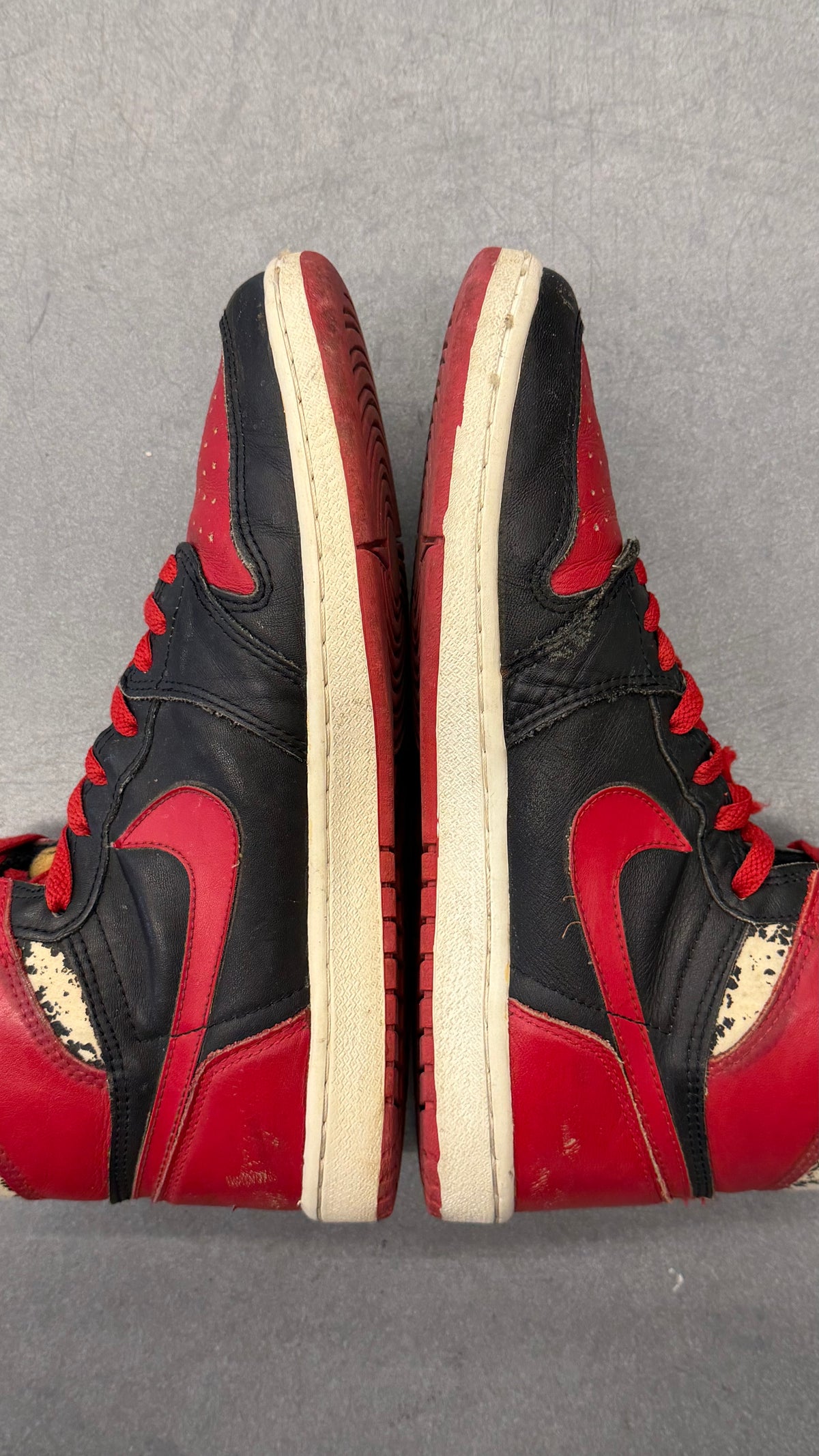 1985 AIR JORDAN 1 HIGH - BRED (E)