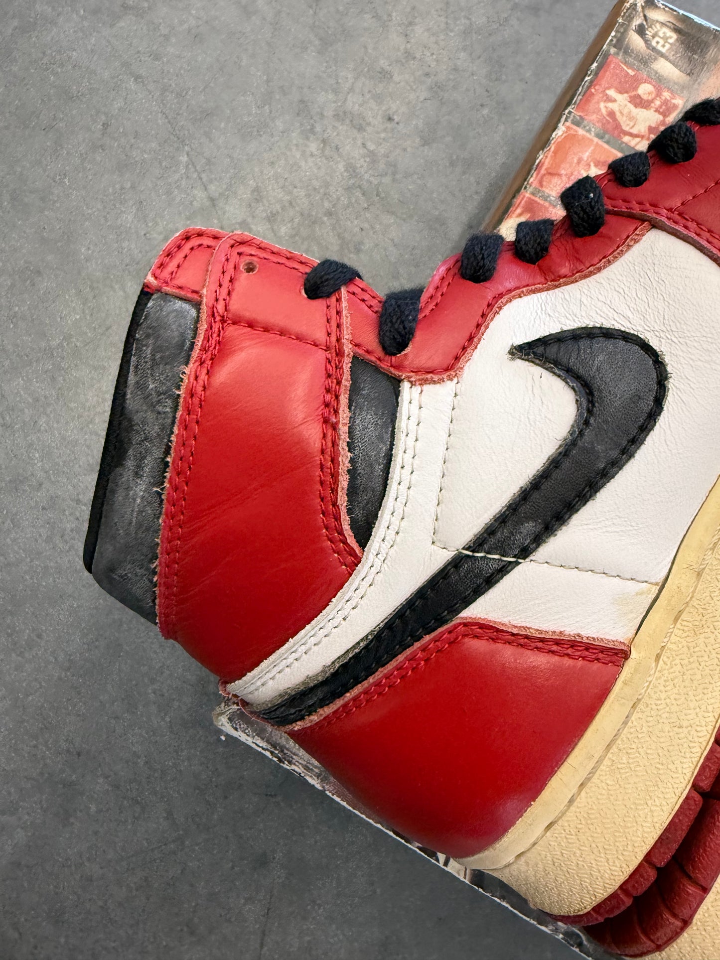 SIZE 7.5 1994 AIR JORDAN 1 CHICAGO HIGH (OG ALL + SIZE 8 BOX)