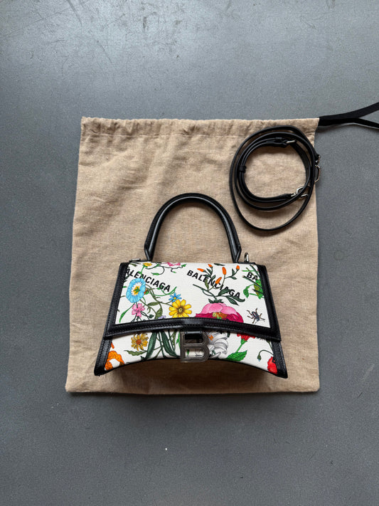 FW21 GUCCI X BALENCIAGA THE HACKER PROJECT SMALL HOURGLASS BAG (NEW WITH DUSTBAG) (TANIA)