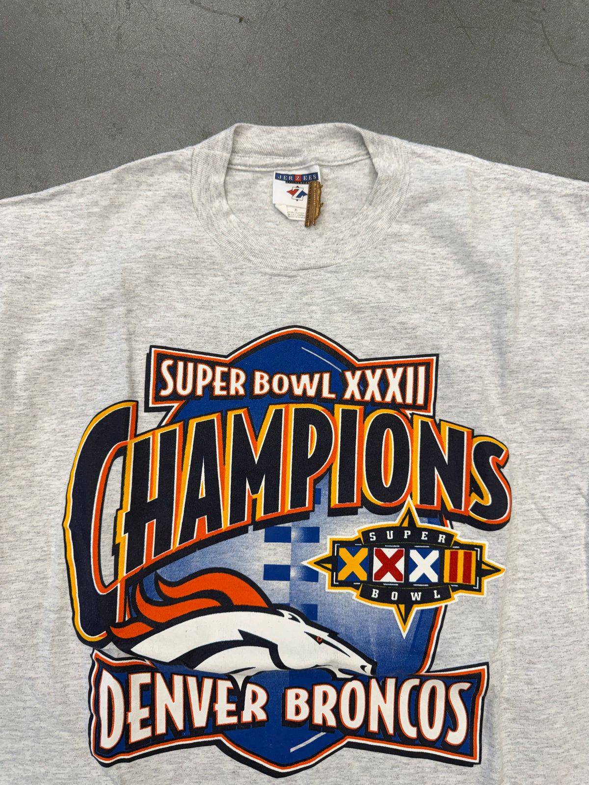 1998 DENVER BRONCOS SUPER BOWL XXXII CHAMPIONS TEE (JERZEES TAG)