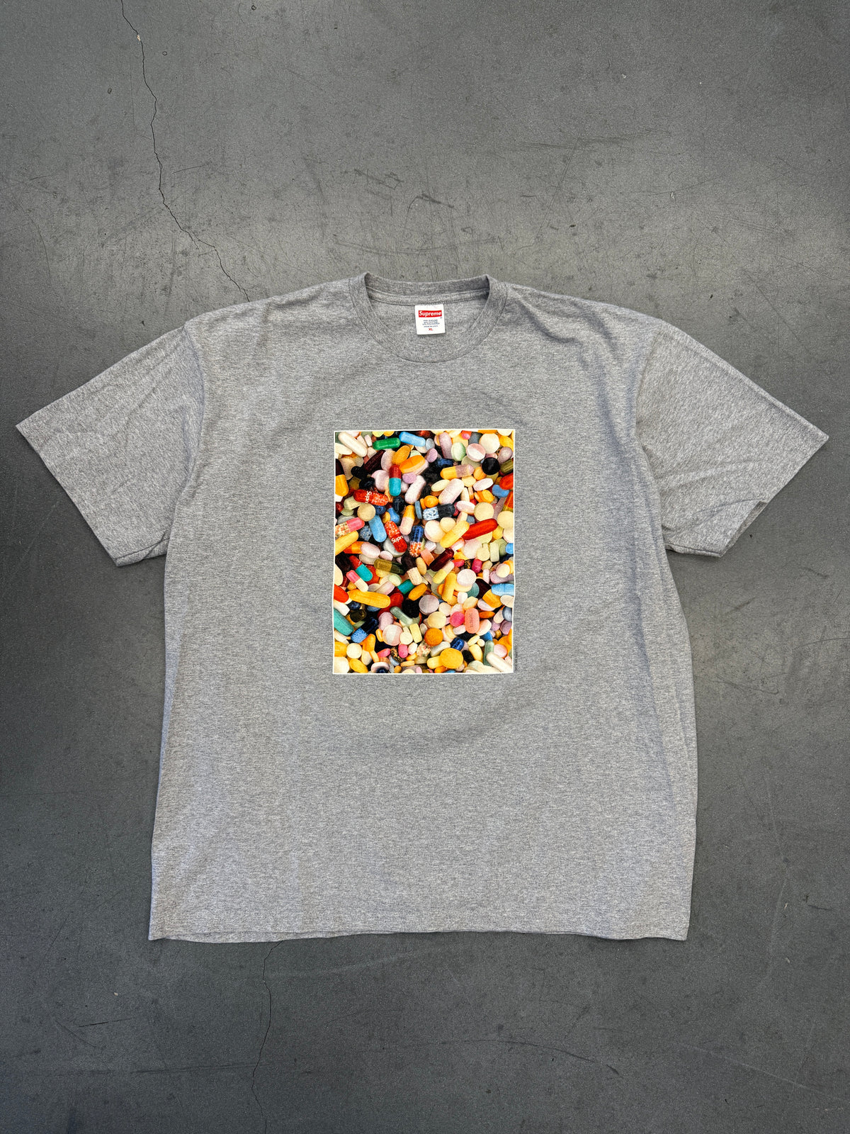 FW20 SUPREME PILLS TEE - HEATHER GREY