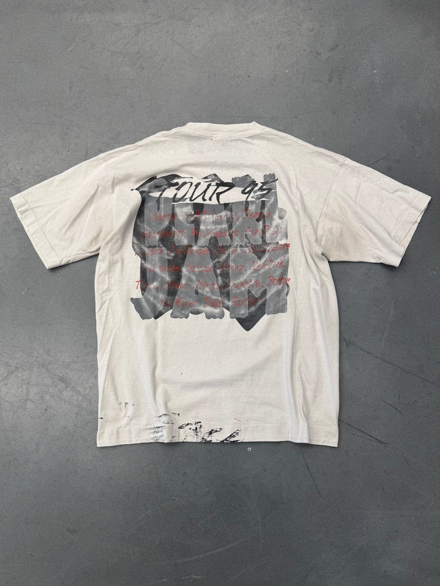 1995 PEARL JAM TOUR 95 TEE (CUT TAG)