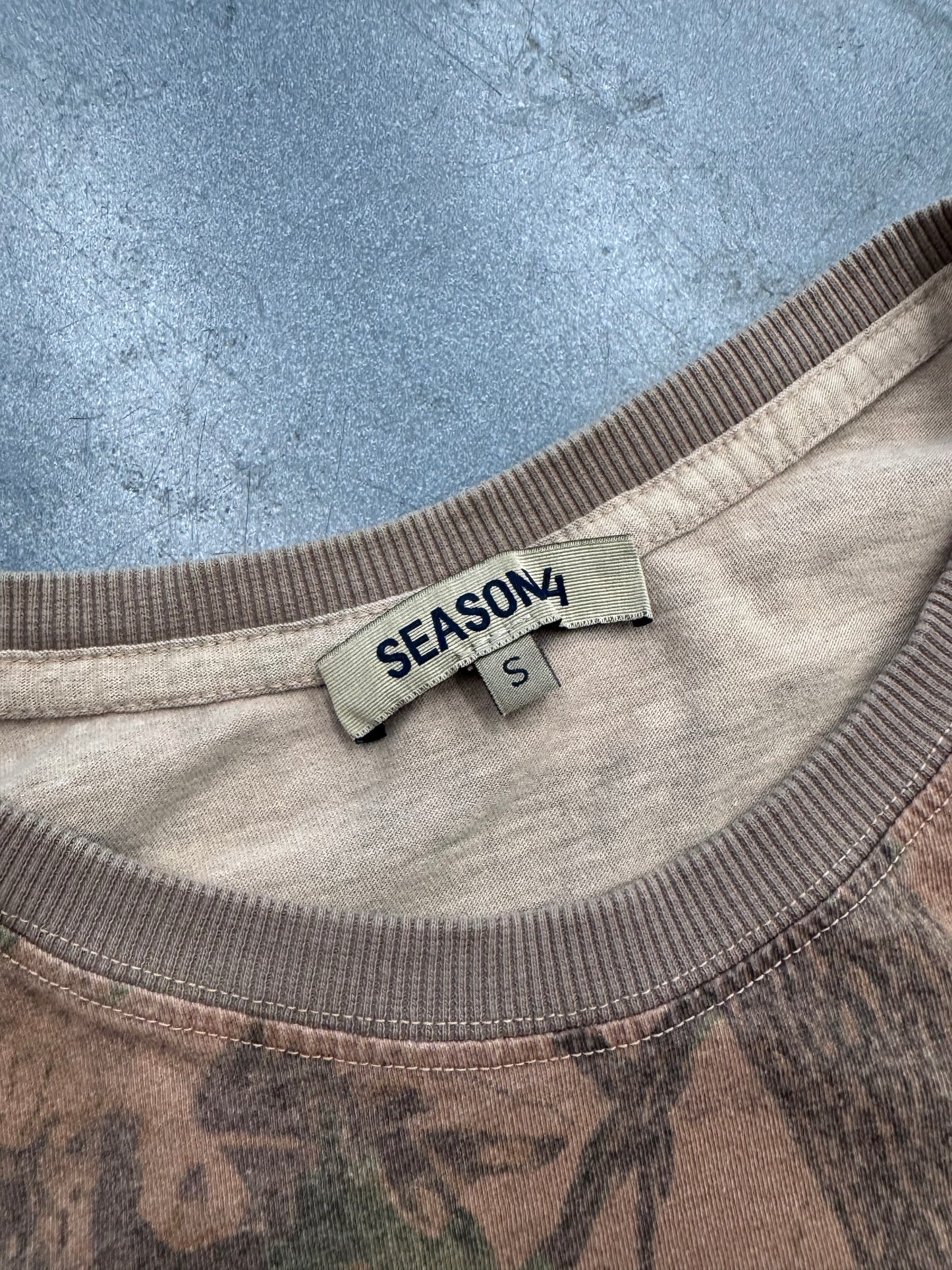 YEEZY SEASON 4 OVERSIZED TREE CAMO TEE (S)