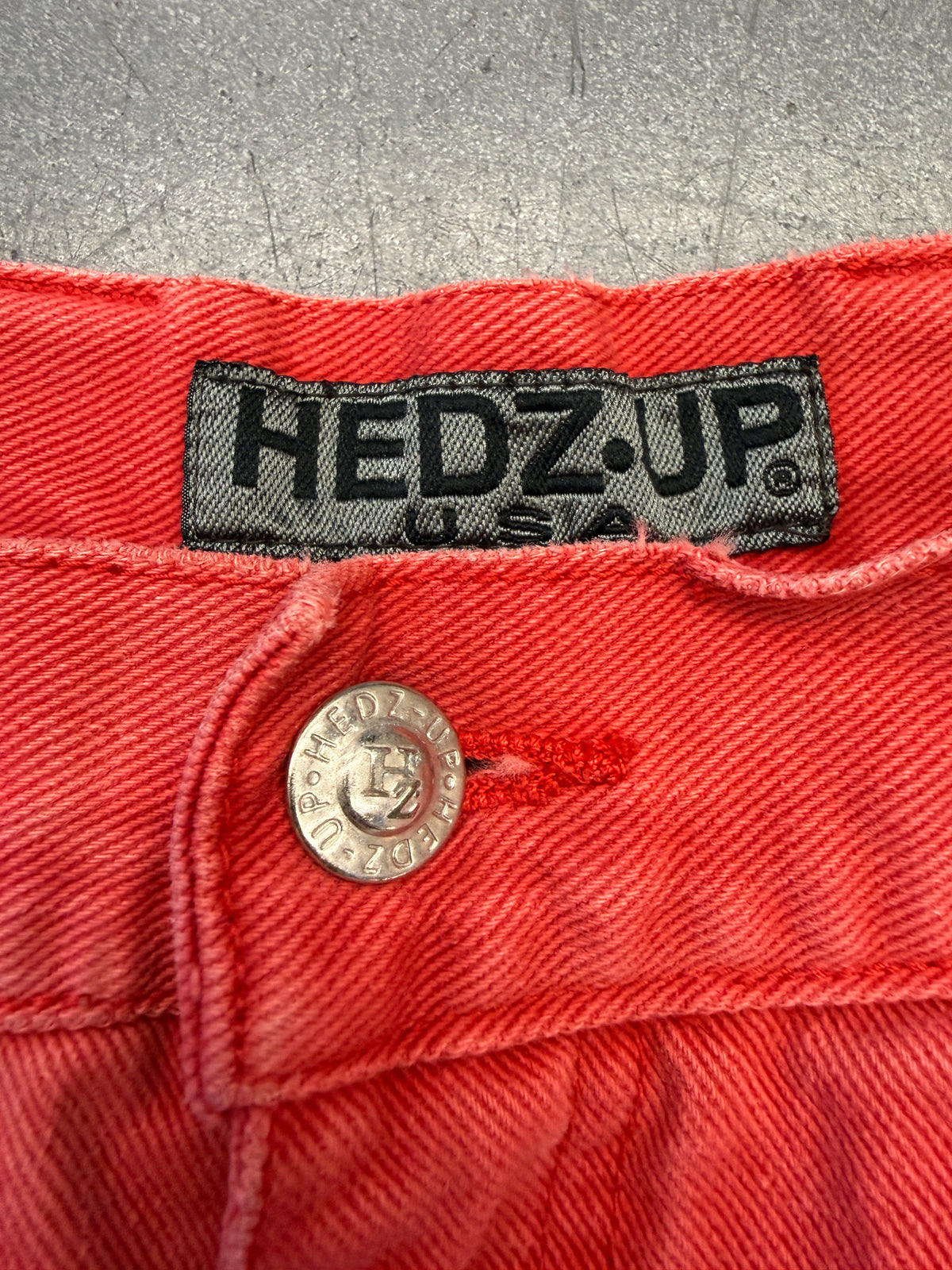 VINTAGE HEDZ UP USA FADED RED DENIM SKATE JEANS