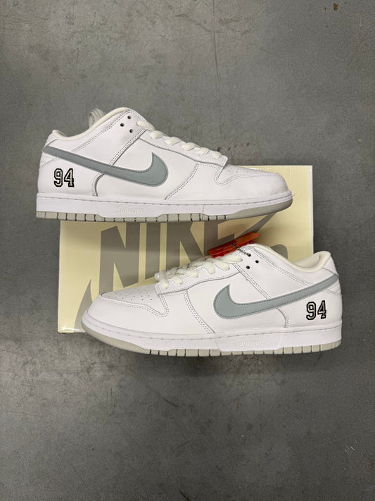 NIKE SB DUNK LOW SUPREME 94 WHITE METALLIC SILVER