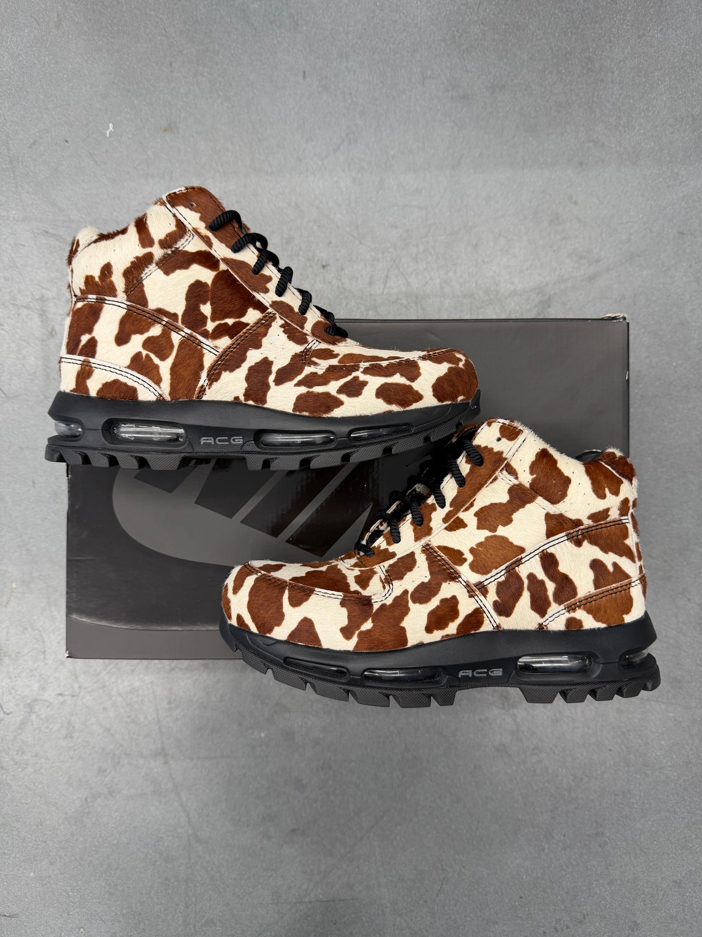 2025 NIKE AIR MAX GOADOME QS SAIL CACAO WOW COW PRINT PONY HAIR (W/ BOX)