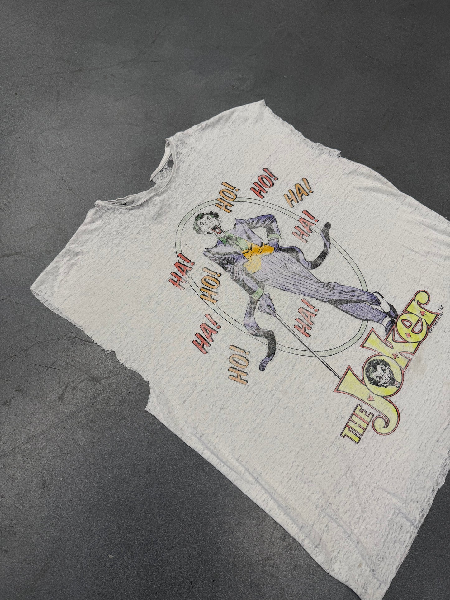 1982 THE JOKER DC COMICS HA! HO! THIN CUT-OFF TEE (PULLED TAG)