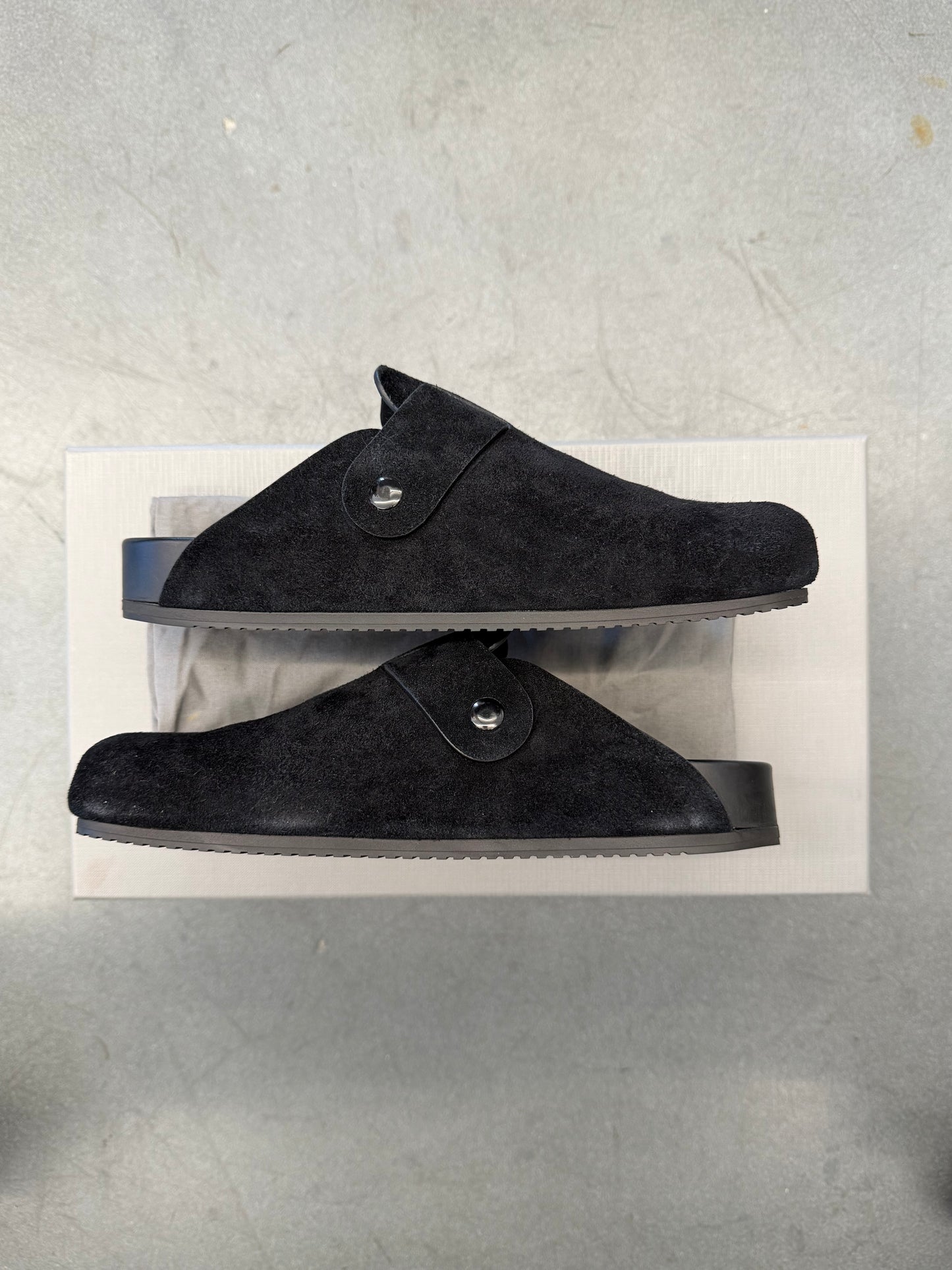 BALENCIAGA SUNDAY SUEDE MULE - BLACK (W/BOX)