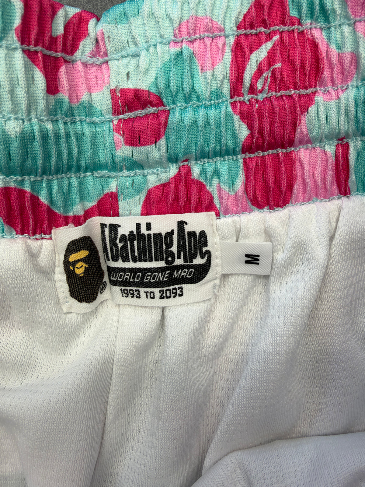 FW19 BAPE STORE MIAMI CAMO BASKETBALL SHORTS - PINK/BLUE