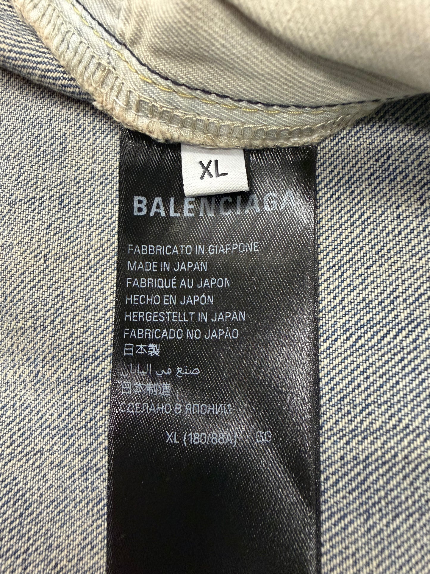 BALENCIAGA FIFTY-FIFTY JEANS BLACK/MEDIUM WASH - NWT