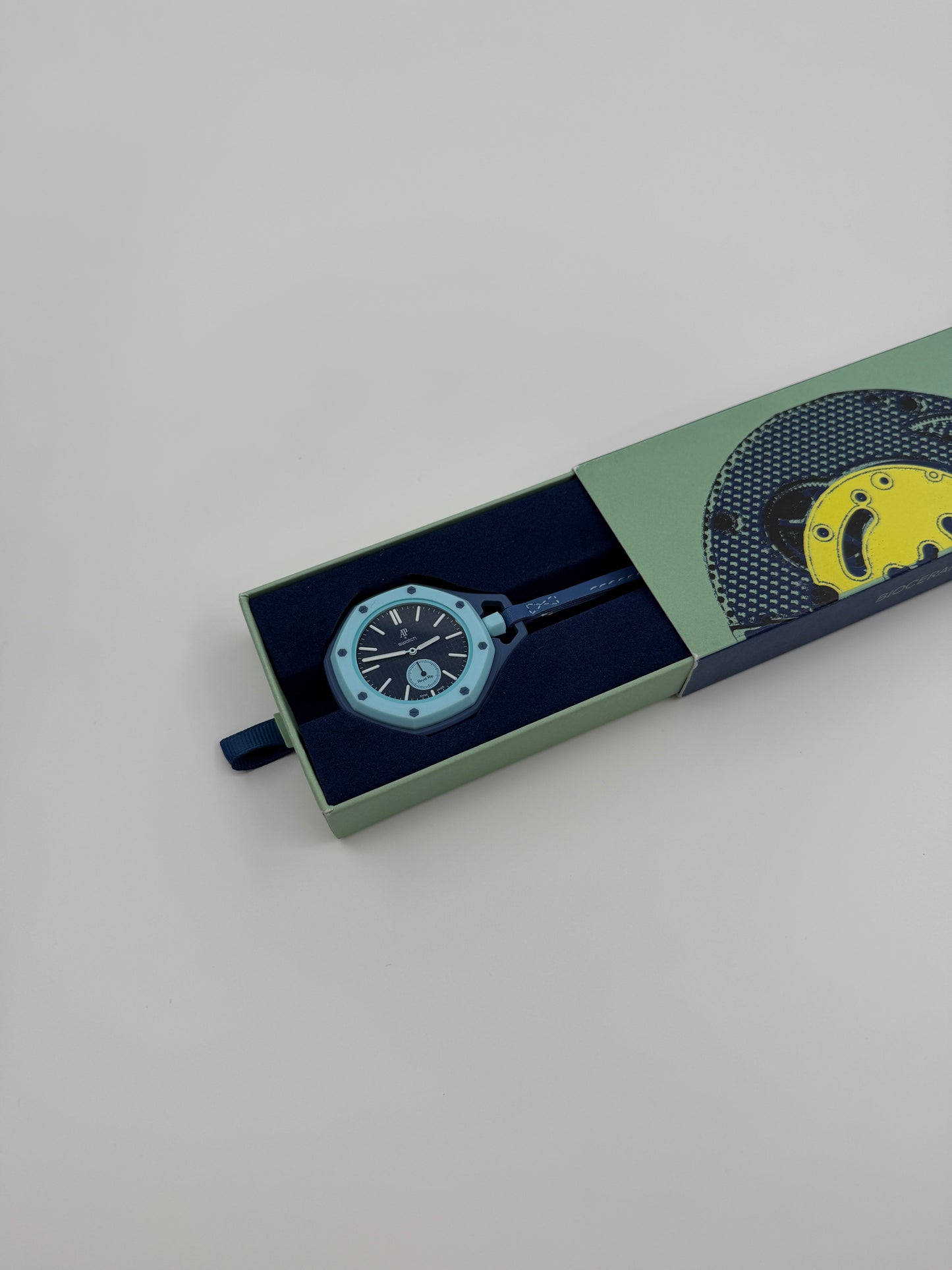 SWATCH X AUDEMARS PIGUET BIOCERAMIC ROYAL POP SAVONNETTE LAN BA - BLUE
