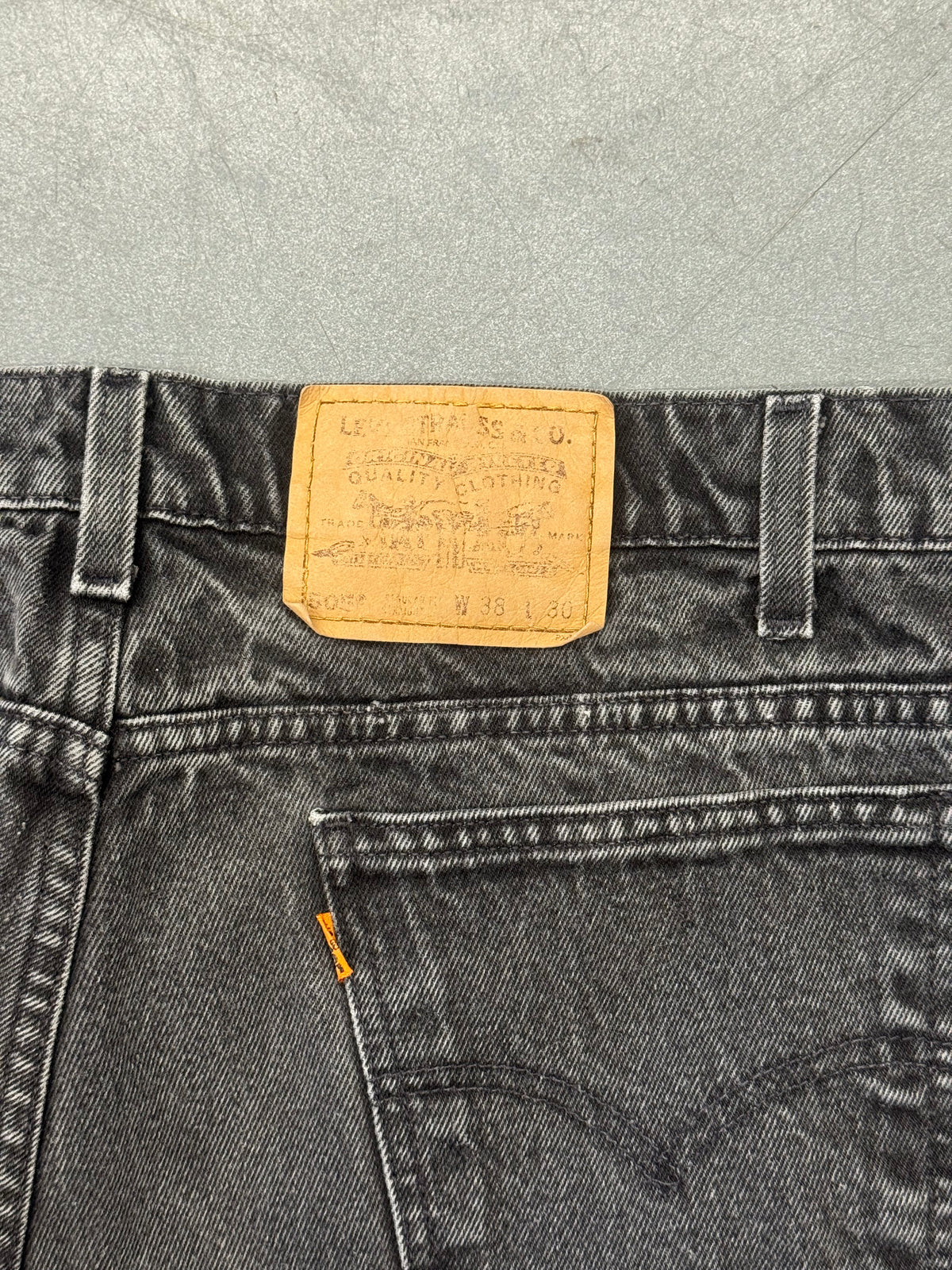 90S LEVI'S 550 ORANGE TAB RELAXED TAPERED JEANS - FADED BLACK